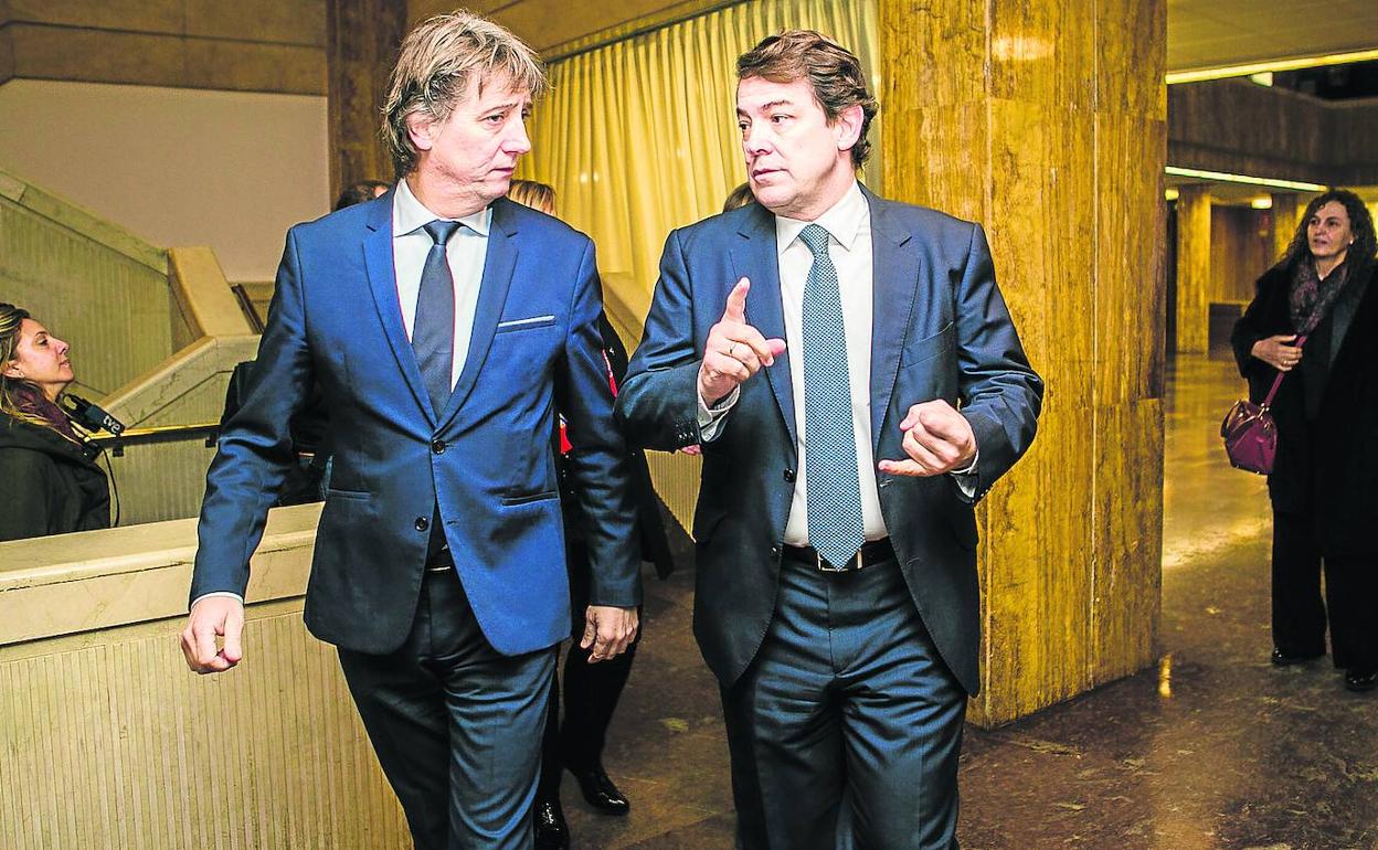Carlos Martínez y Alfonso Fernández Mañueco ayer, en Soria.