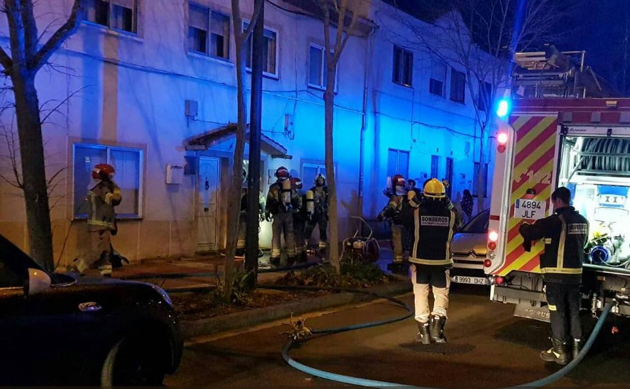 Intoxicado un niño de 6 años en el incendio de una vivienda en el barrio vallisoletano de Girón