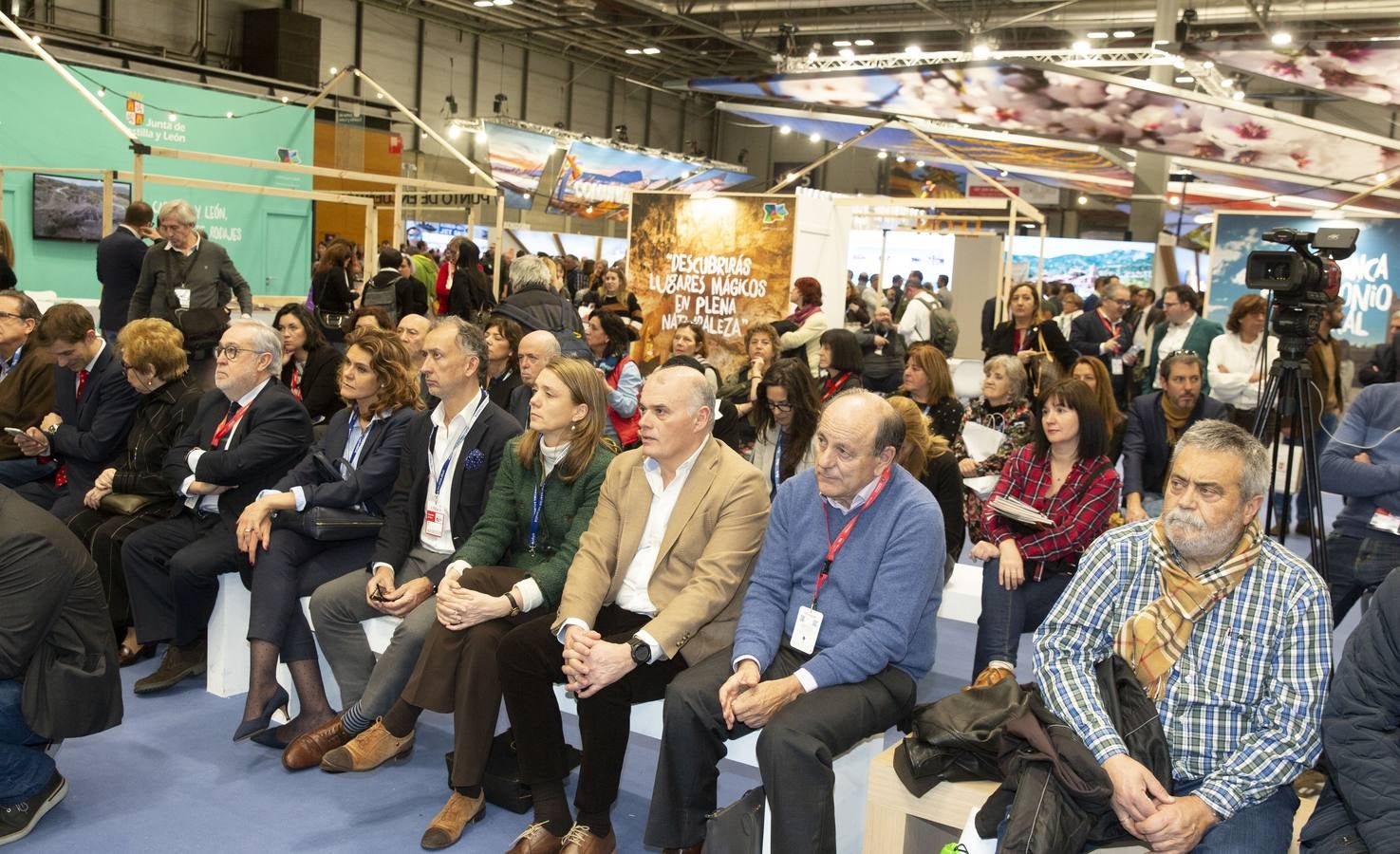 La ciudad celebra el centenario del nacimiento del literato y aprovecha esta efeméride para destacar las palabras de Delibes y su «exquisita descripción» de Valladolid, la provincia y sus gentes
