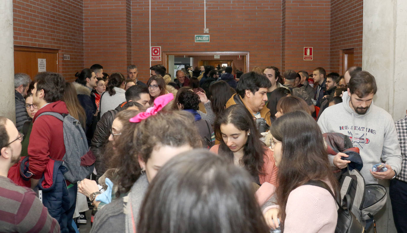 Un total de 35.472 candidatos se examinan este sábado en una veintena de ciudades, entre ellas Salamanca y Valladolid, para obtener una de las 9.539 plazas de formación sanitaria especializada en Medicina, Farmacia, Enfermería, Psicología, Química, Biología y Física convocadas por el Ministerio de Sanidad.