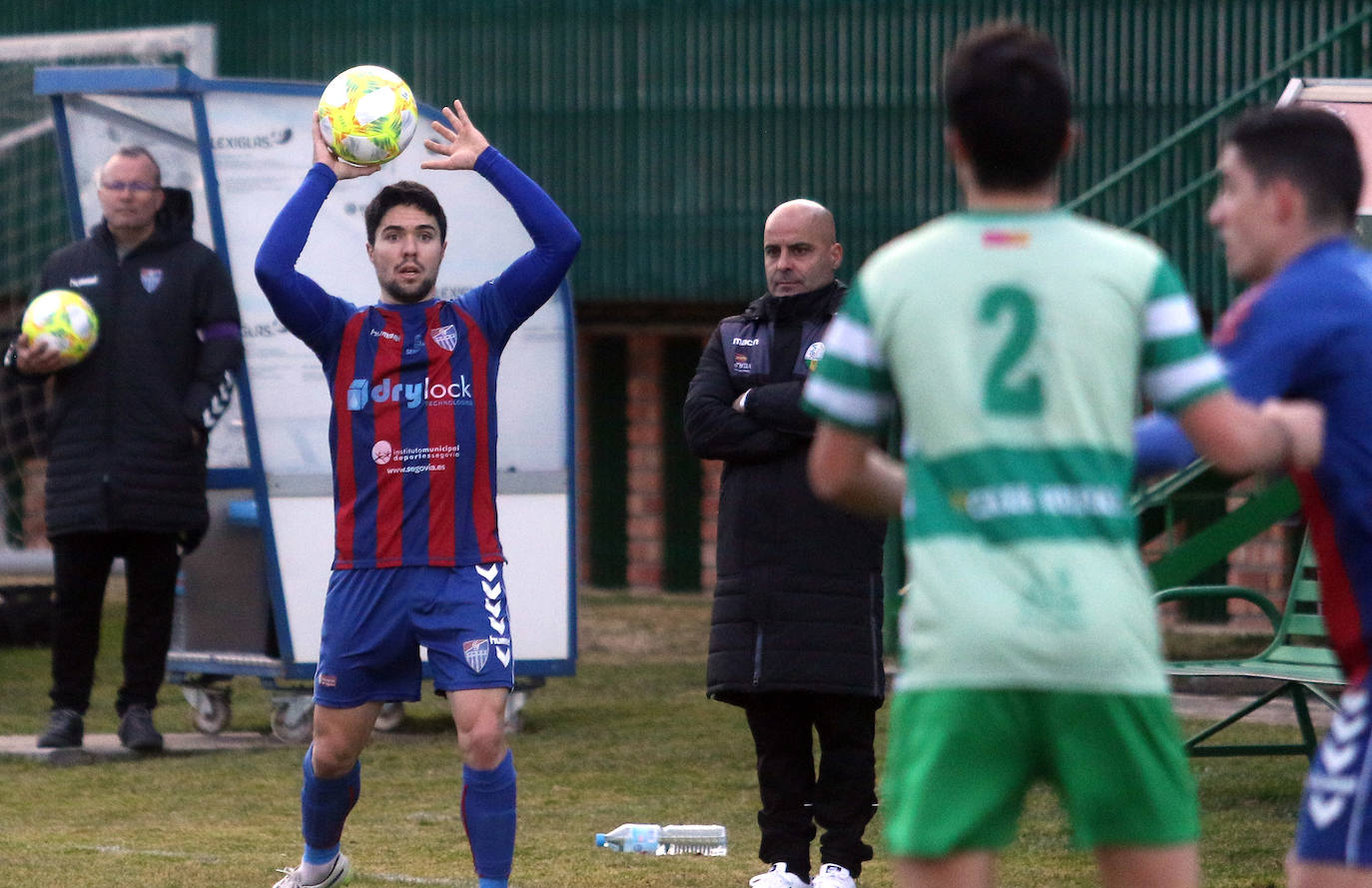Partido entre la Gimnástica Segoviana y la Virgen del Camino 
