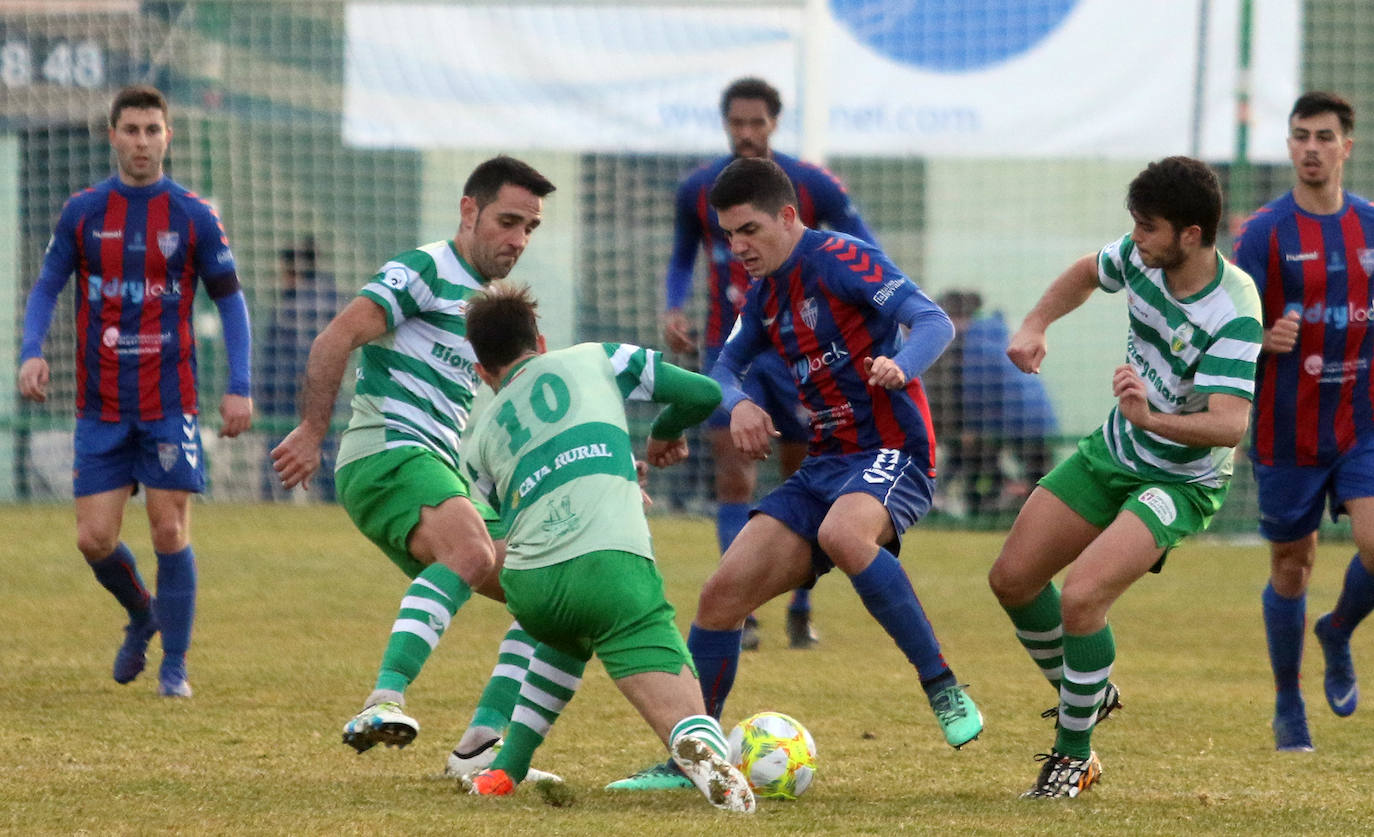 Partido entre la Gimnástica Segoviana y la Virgen del Camino 