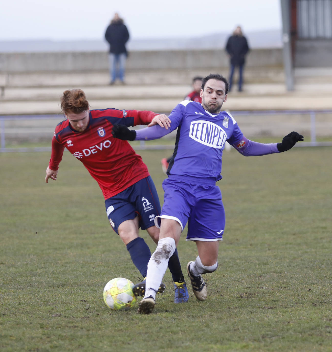 El equipo morado suma la quinta victoria de la temporada. 