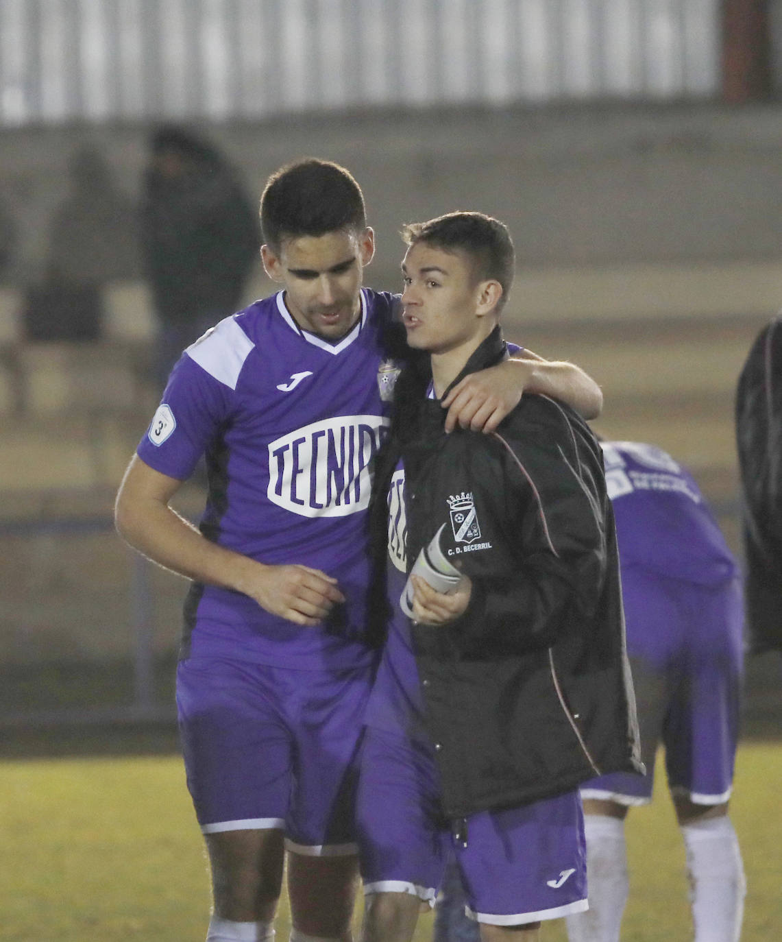 El equipo morado suma la quinta victoria de la temporada. 