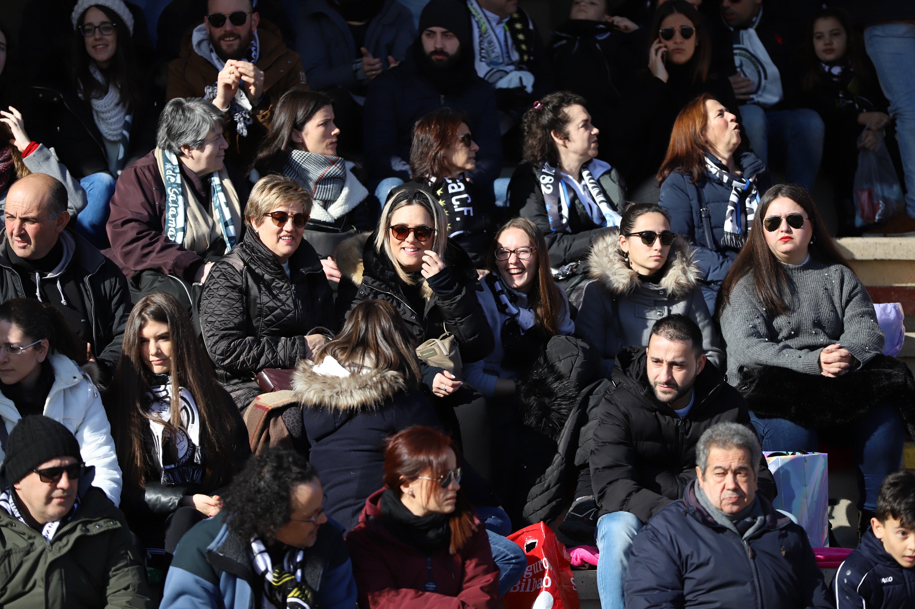 Fotos: Unionistas se eleva ante el Alavés B (4-2)