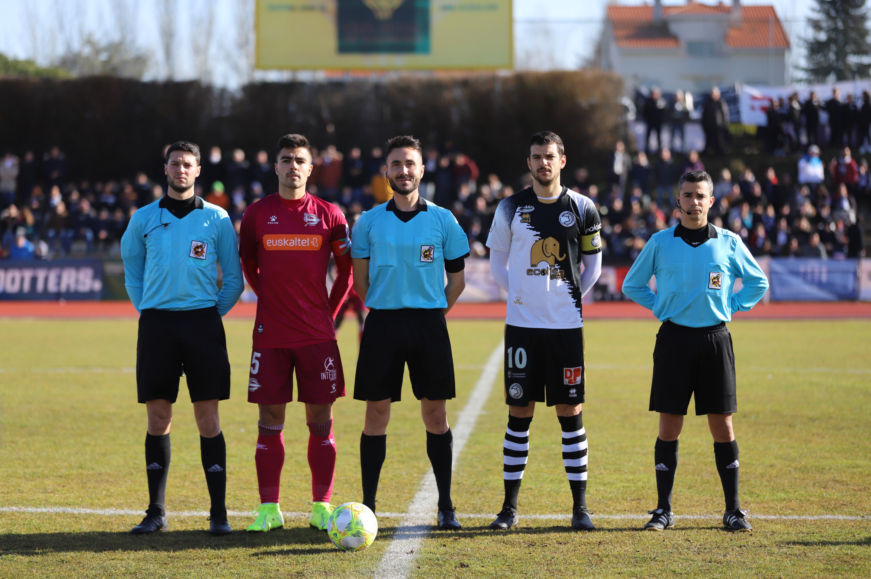 Fotos: Unionistas se eleva ante el Alavés B (4-2)