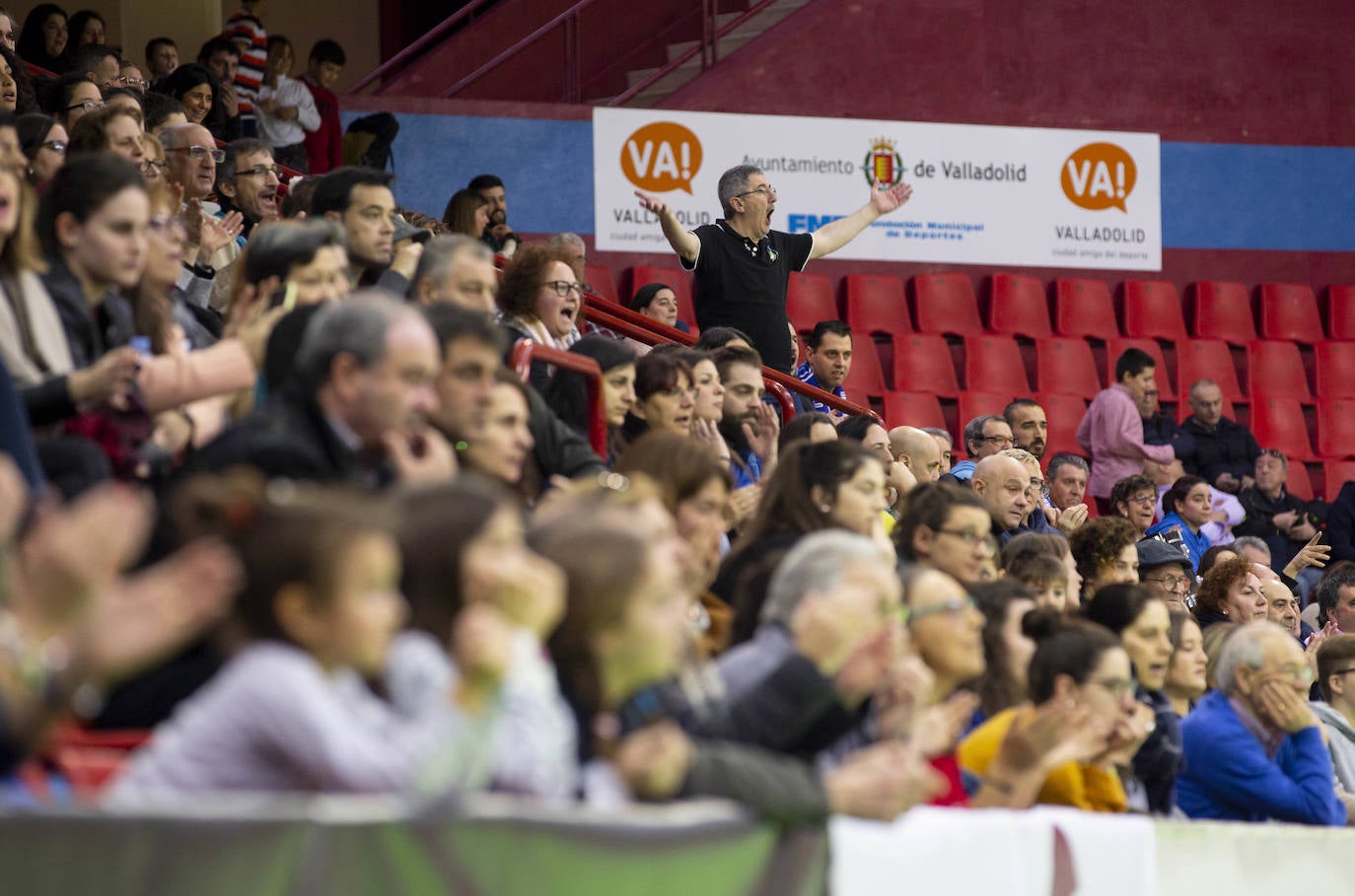 El Aula Alimentos de Valladolid suma su tercera victoria consecutiva (25-24) gracias a un tanto de Bea Puertas en los últimos segundos del partido contra el Balonmano Salud Tenerife.