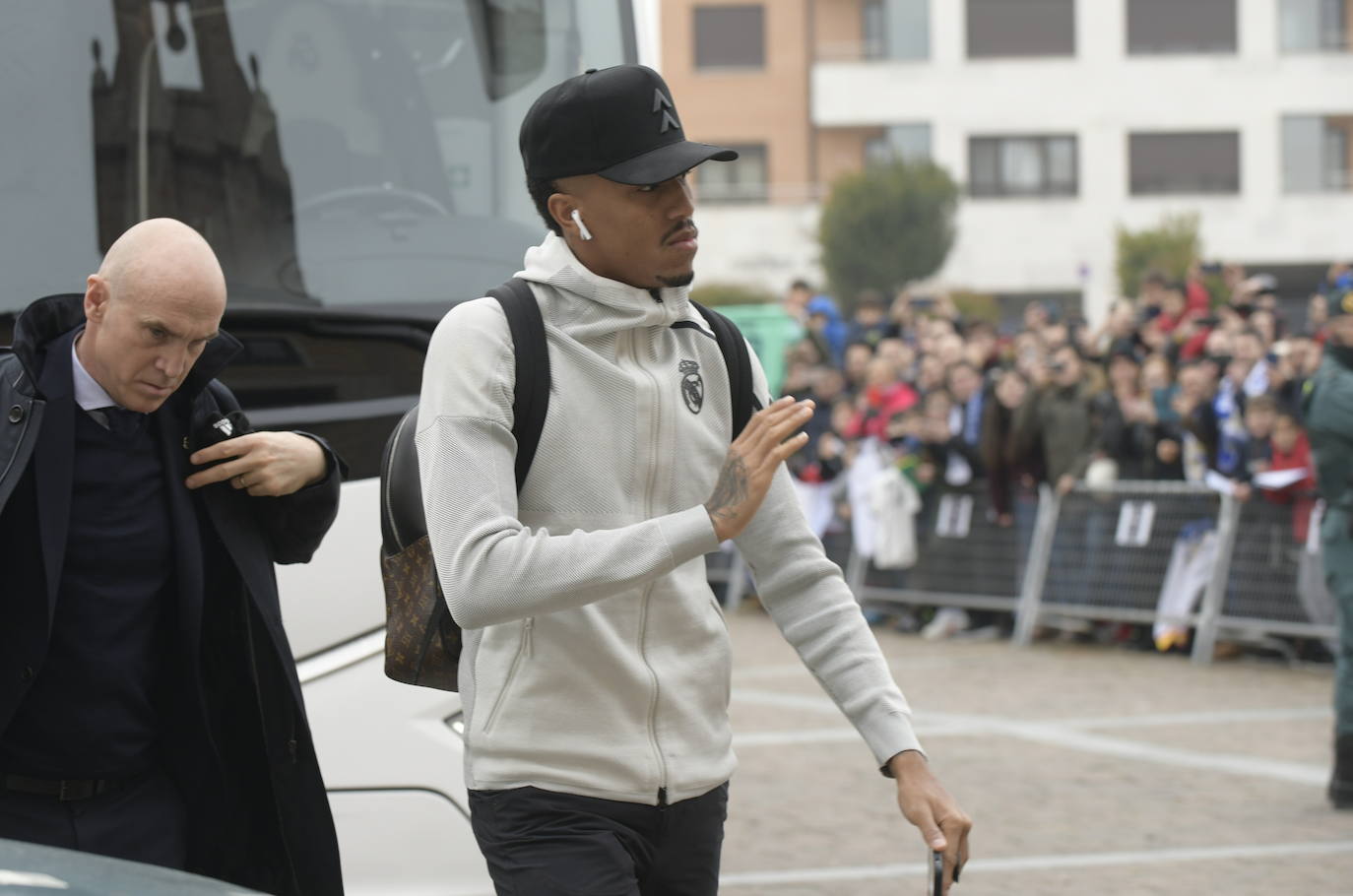 Fotos: La llegada del Real Madrid a su hotel en Valladolid