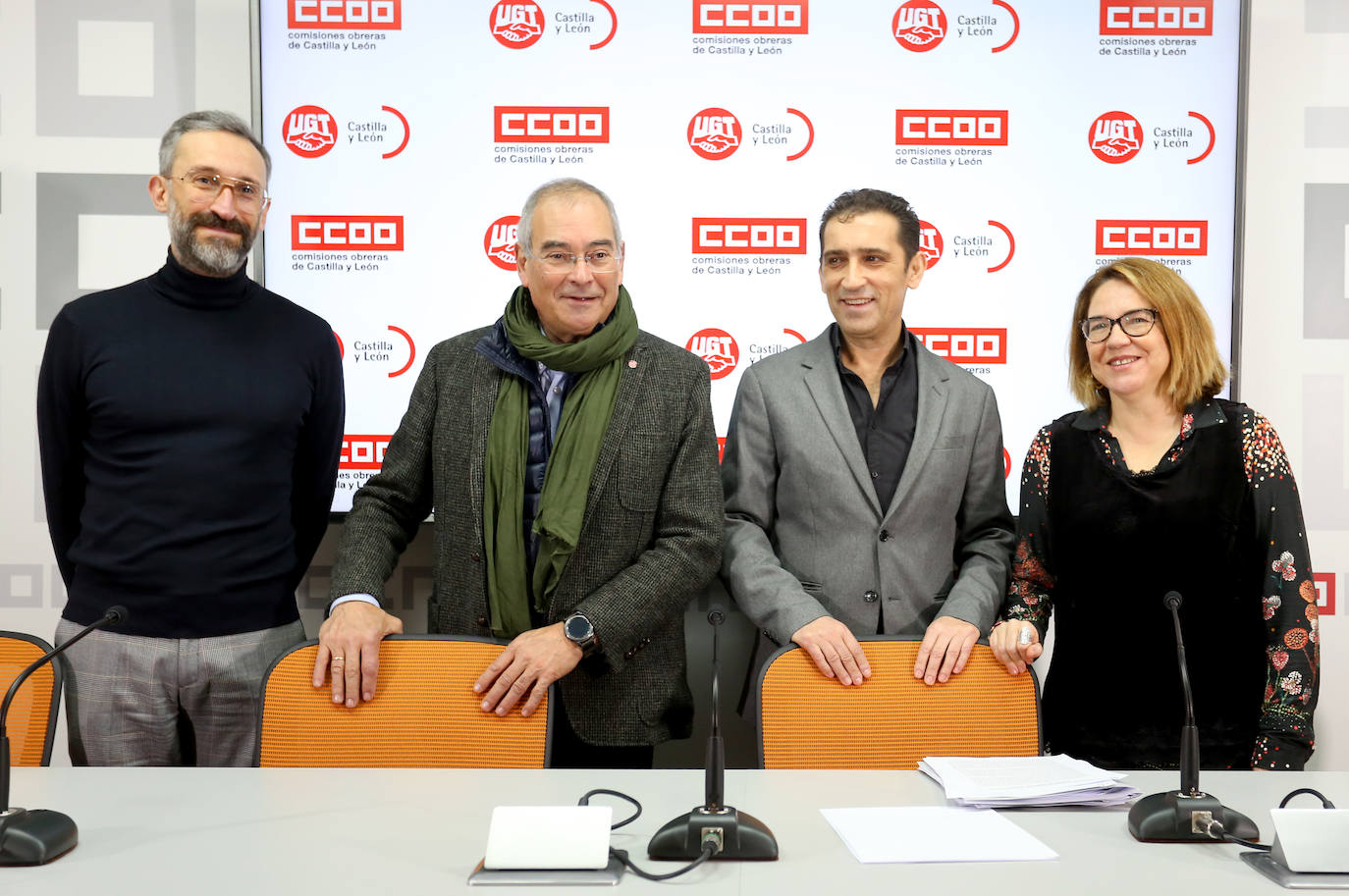 El secretario general de Comisiones Obreras en Castilla y León, Vicente Andrés, y el vicesecretario regional de UGT, Evelio Angulo, inauguran las jornadas 'Cátedra de sindicalismo y Diálogo Social'.