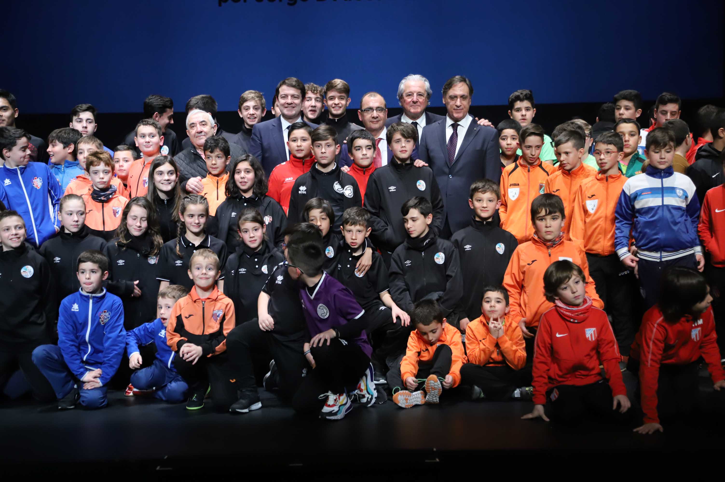 Fotos: Entrega del Trofeo Zamora de Jorge D&#039;Alessandro al ayuntamiento de Salamanca