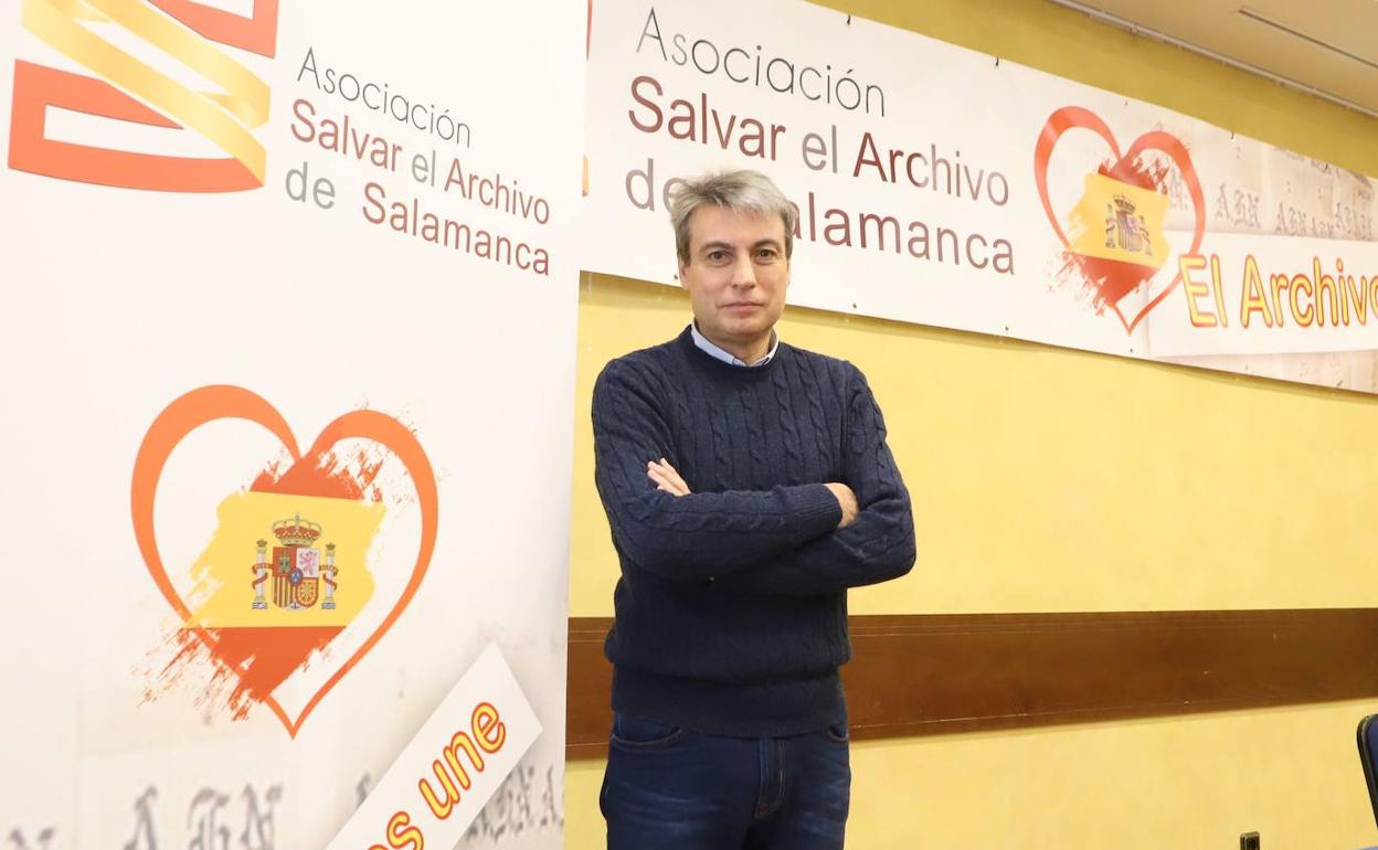 Policarpo Sánchez comparece ante los periodistas.