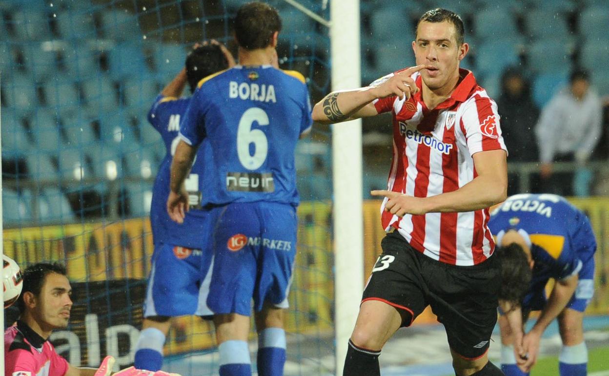 Urko Vera celebra su único gol en Primera con el Athletic de Bilbao ante el Getafe.