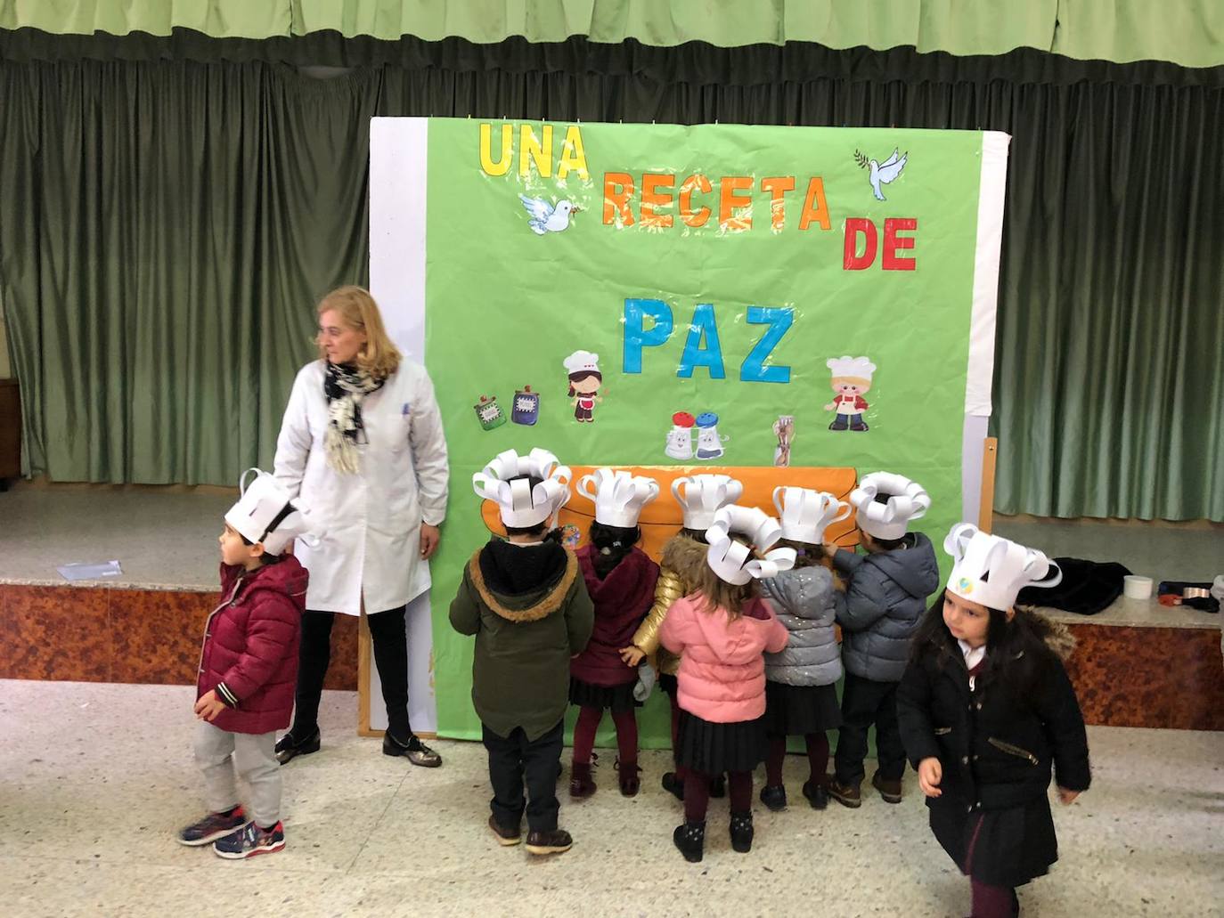 Día de la Paz en colegio San Vicente Paúl de Medina de Rioseco.