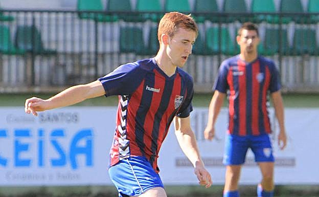 Peli, en un partido de pretemporada con la Segoviana. 