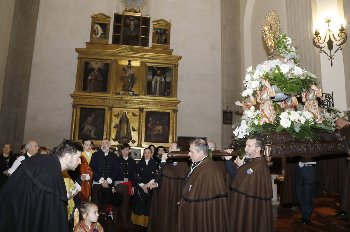 Fiesta y procesión de la Virgen de la Calle.