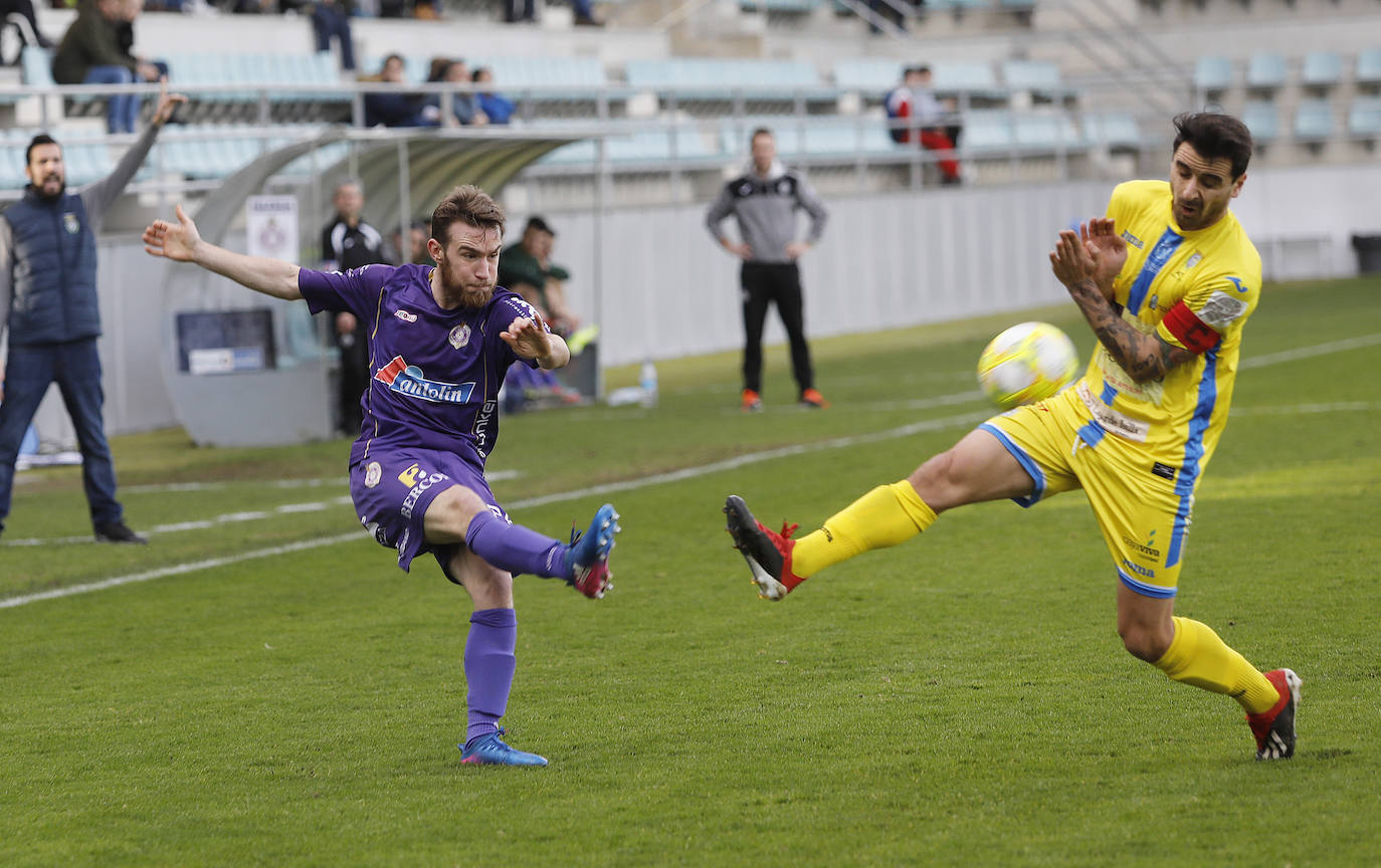El Palencia Cristo perdió ante la Arandina. 