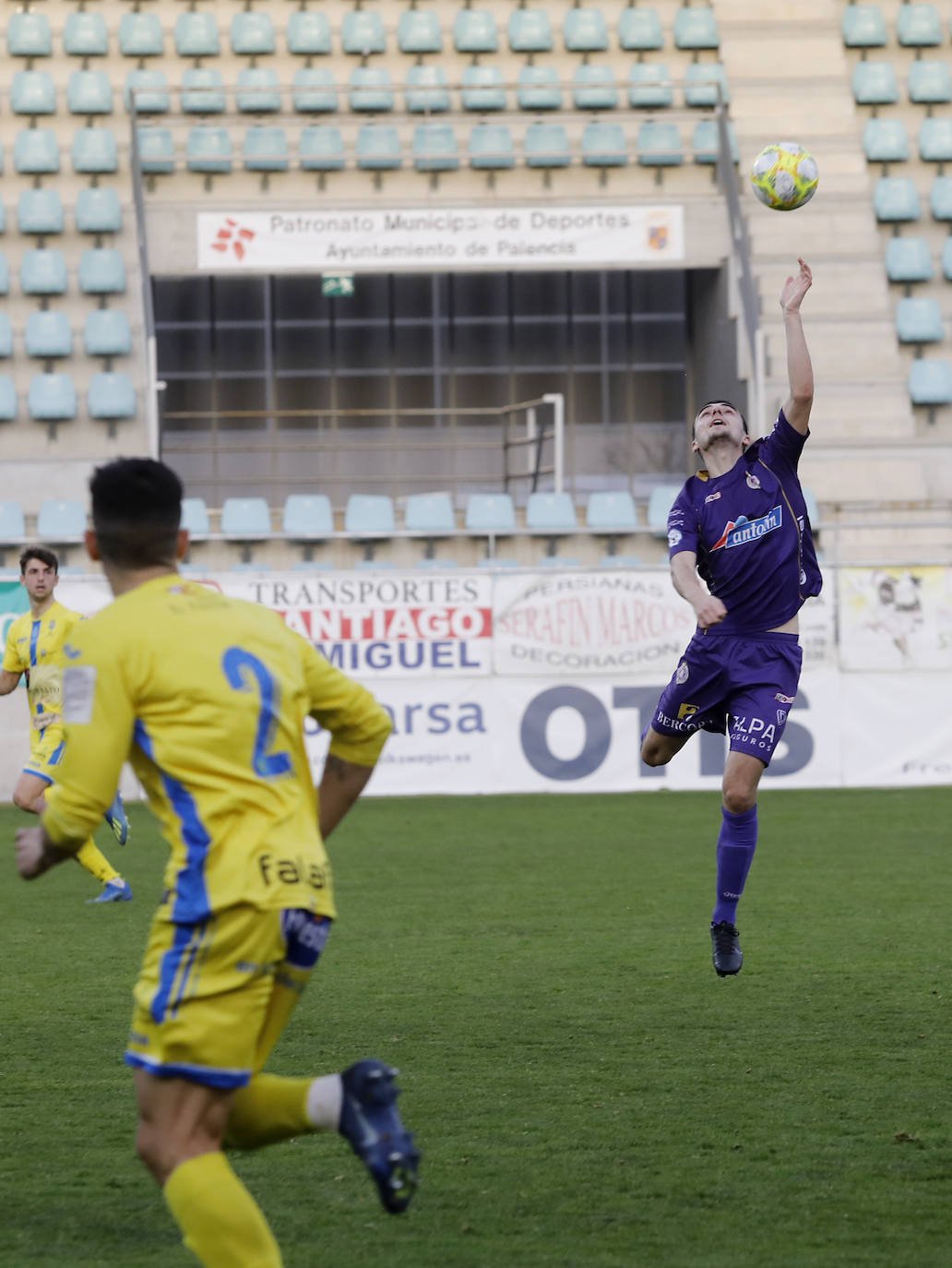 El Palencia Cristo perdió ante la Arandina. 