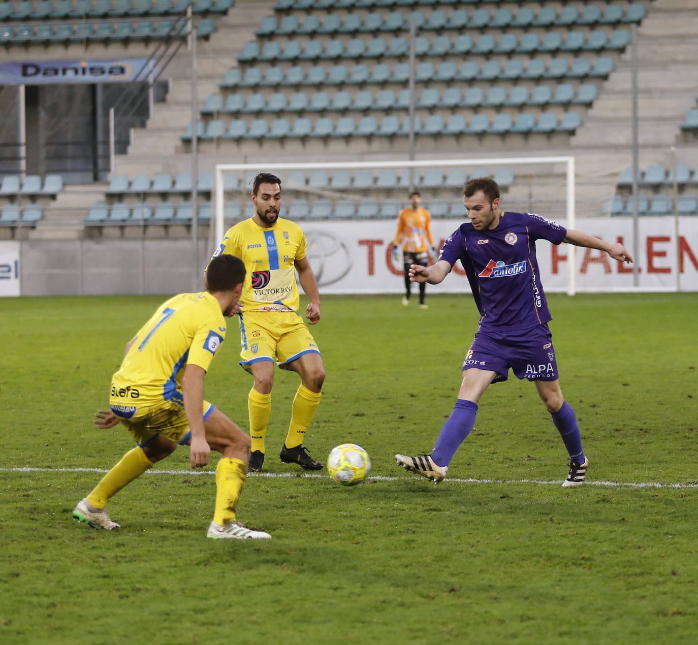 El Palencia Cristo perdió ante la Arandina. 