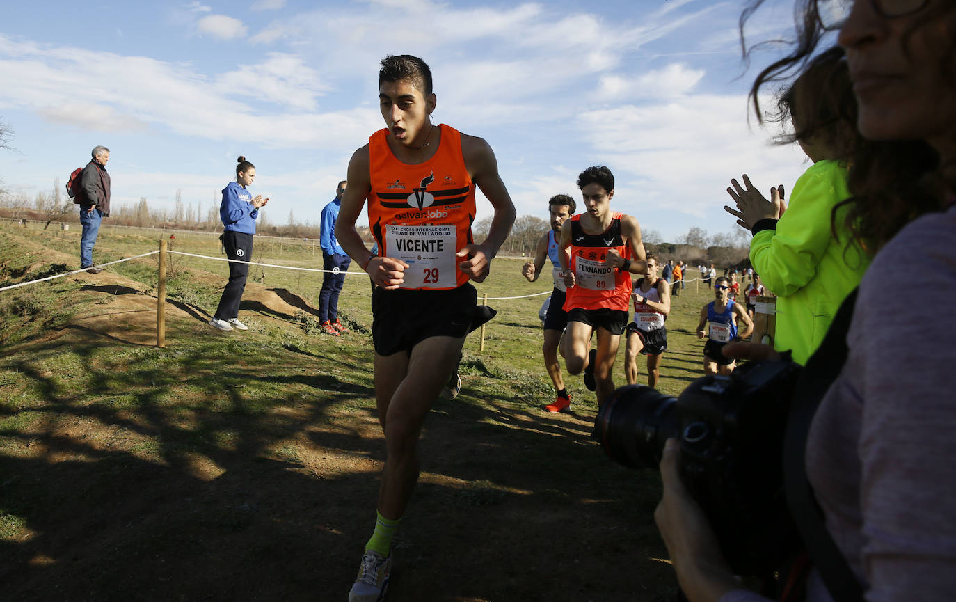 La Cañada Real ha acogido esta mañana el Cross Internacional Ciudad de Valladolid. 