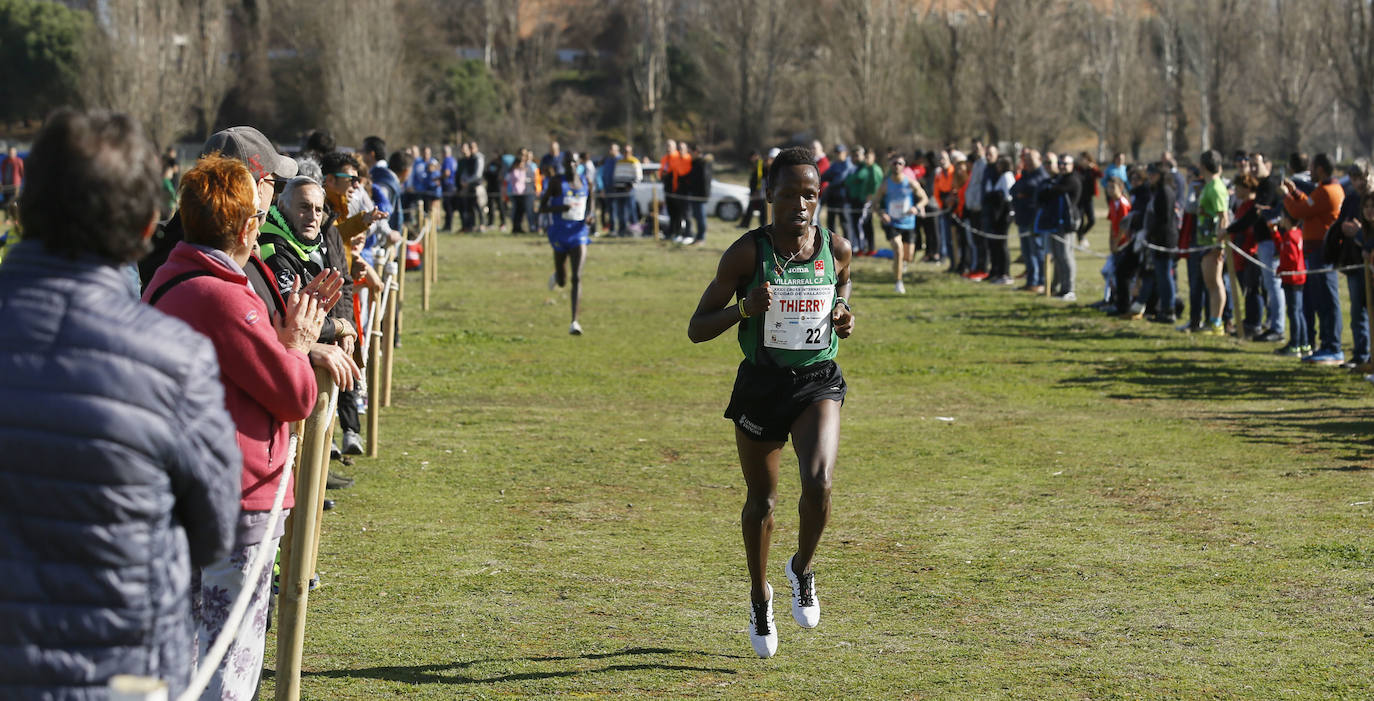 La Cañada Real ha acogido esta mañana el Cross Internacional Ciudad de Valladolid. 