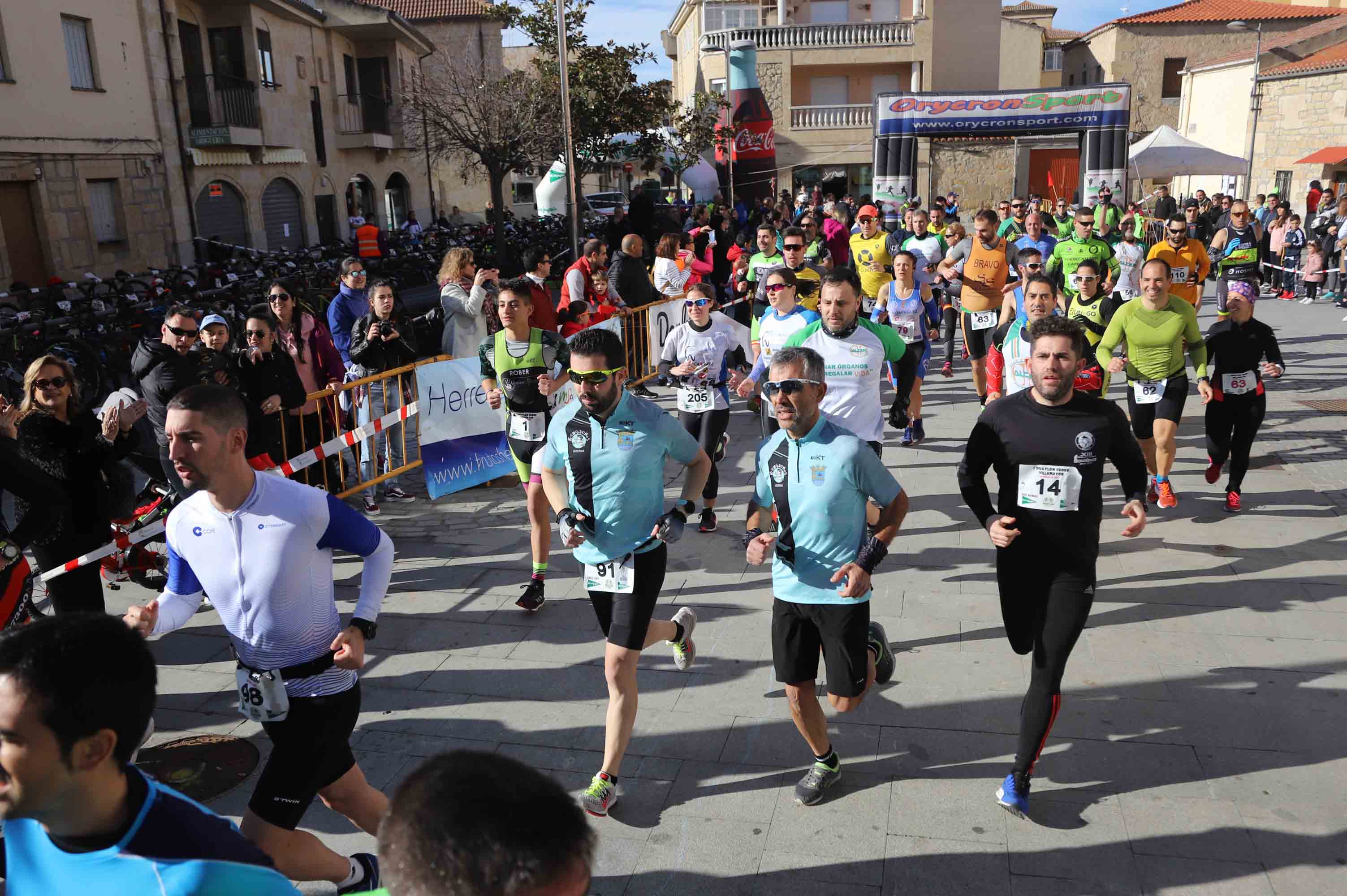 Participantes en el Duatlon de Villamayor. 