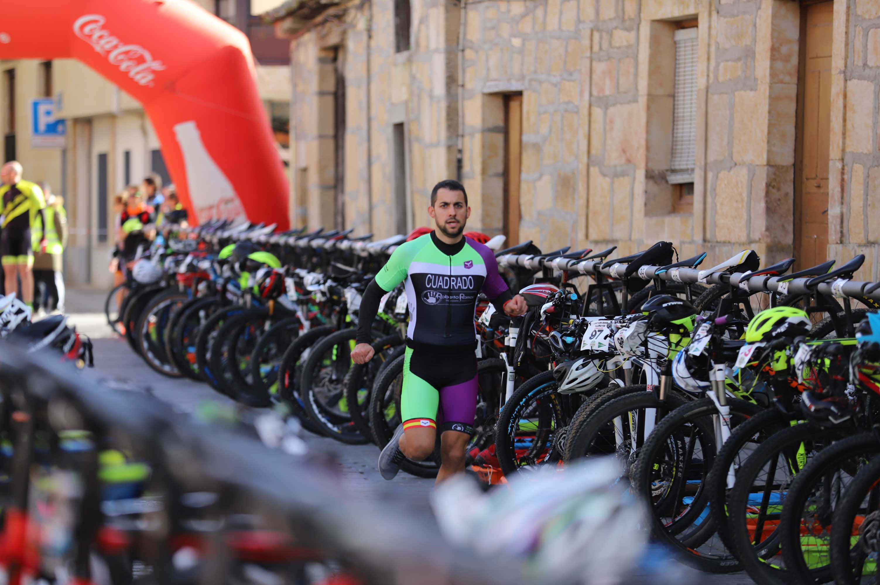 Participantes en el Duatlon de Villamayor. 