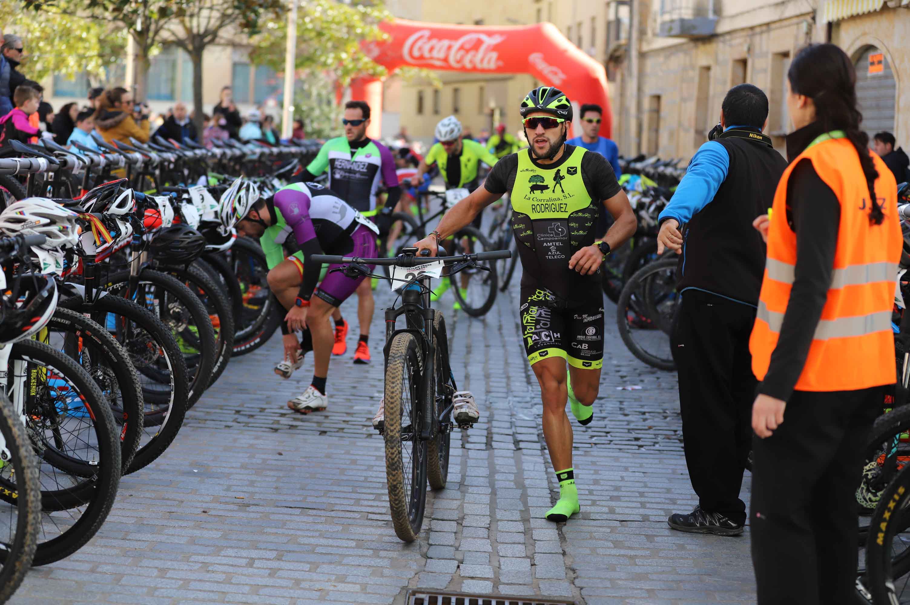 Participantes en el Duatlon de Villamayor. 