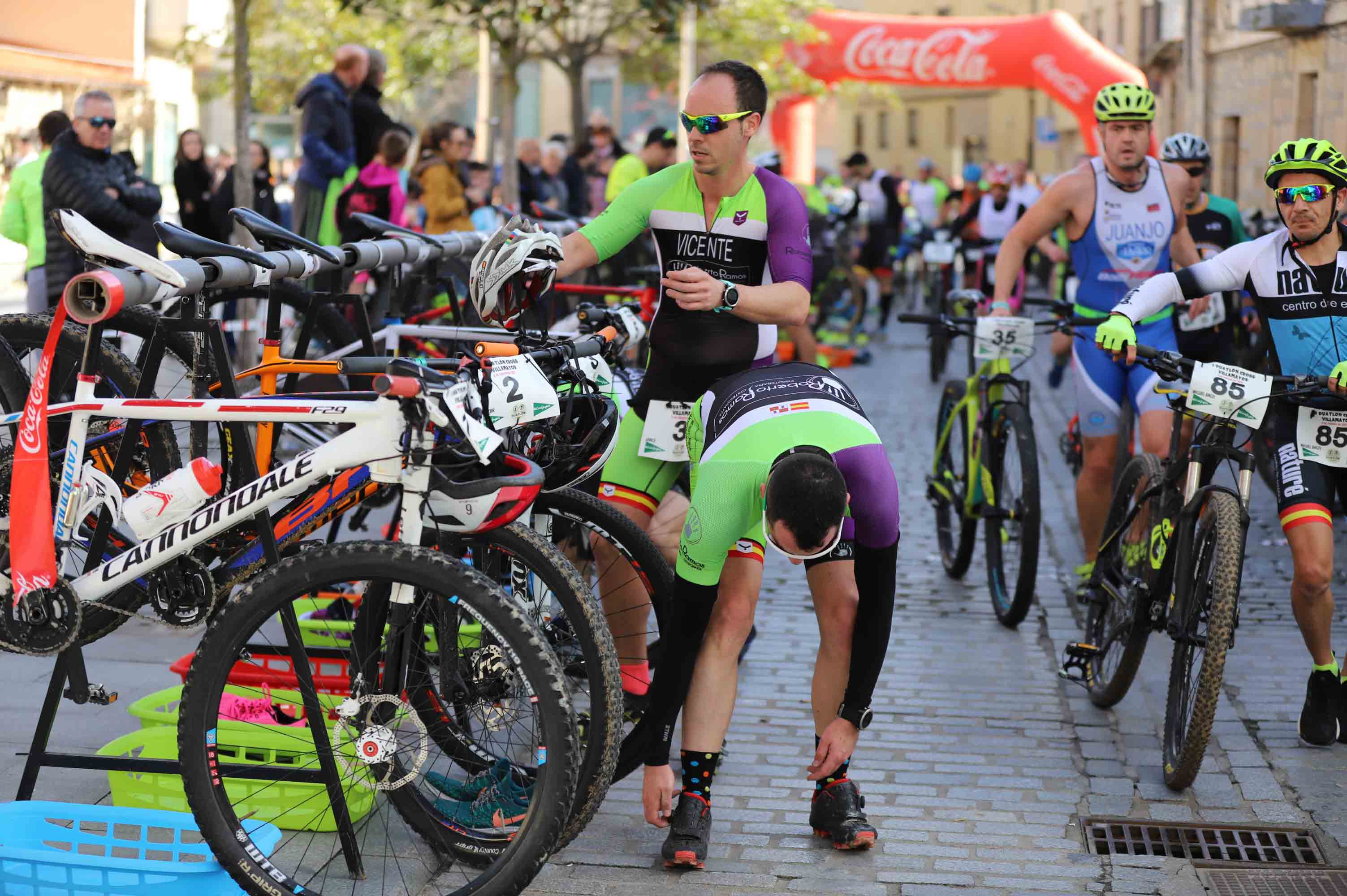 Participantes en el Duatlon de Villamayor. 