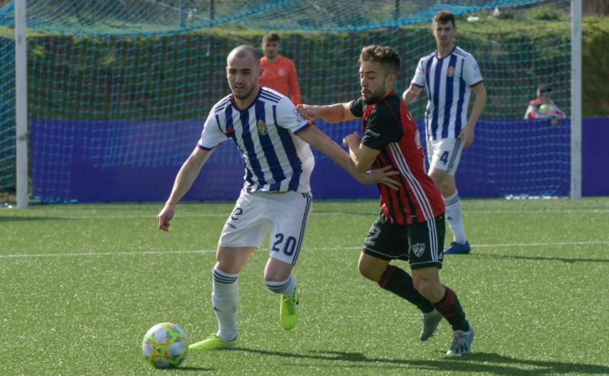 Oriol inicia el contraataque del Promesas. 