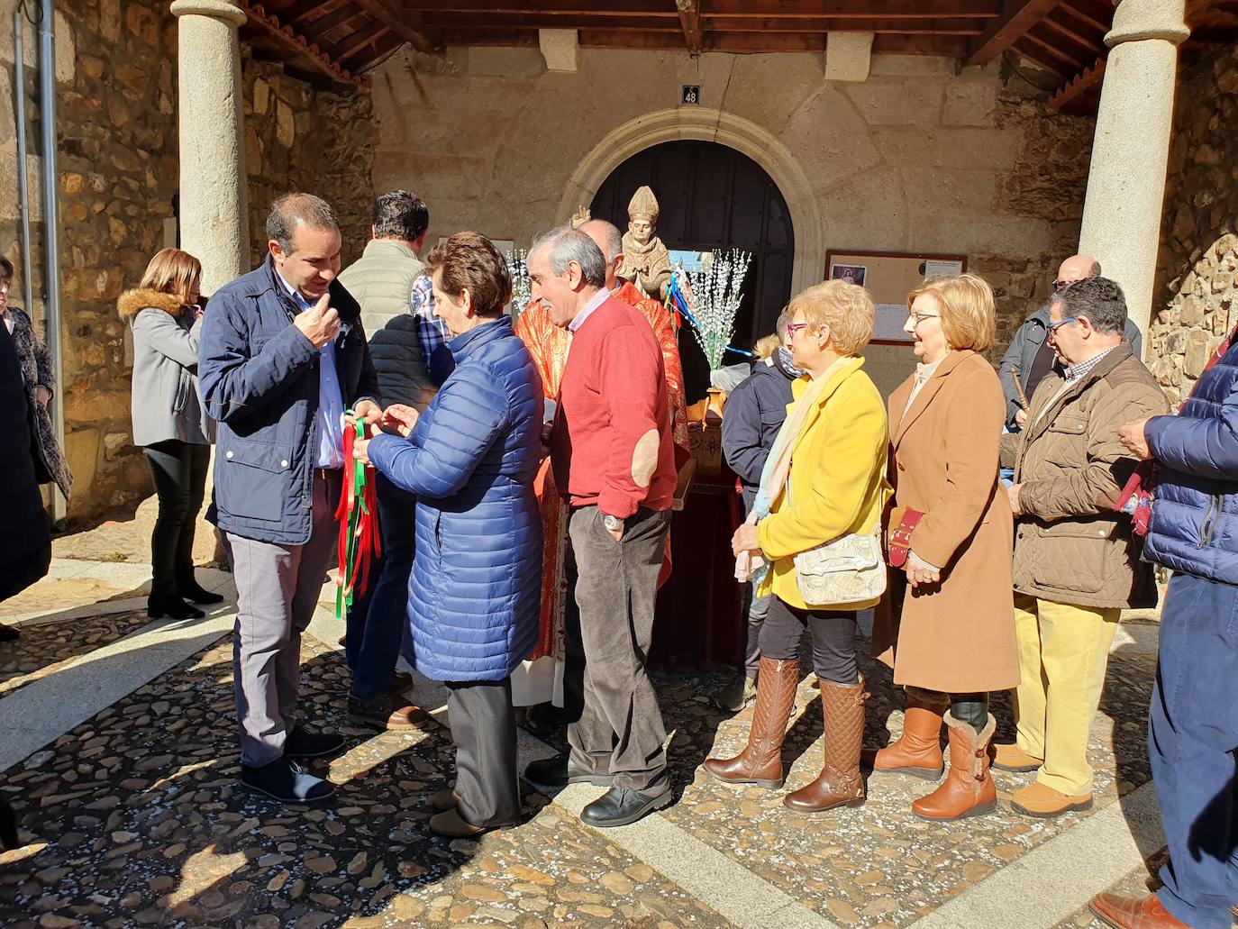 El Maíllo, Nava de Francia, Santibáñez, Fuentes de Béjar, Herguijuela y San Miguel de Valero celebran esta festividad en la que las gargantillas se convirtieron en protagonistas de la jornada