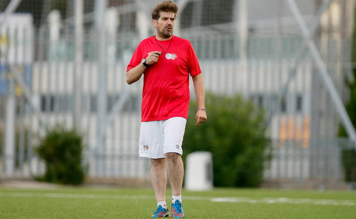 Sergio Mata, en un entrenamiento del Salamanca FF UDS. 