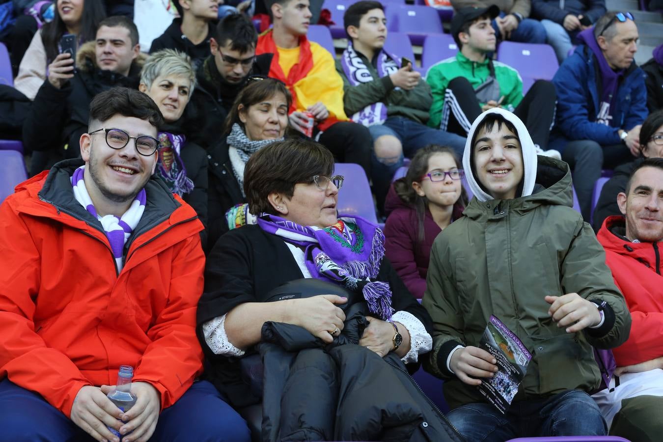 Si has estado en el estadio José Zorrilla presenciando el partido Real Valladolid-Villarreal, puede que la cámara de nuestro fotógrado te haya «pillado»