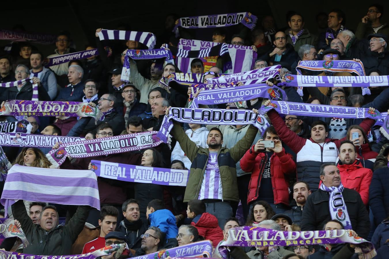 Si has estado en el estadio José Zorrilla presenciando el partido Real Valladolid-Villarreal, puede que la cámara de nuestro fotógrado te haya «pillado»