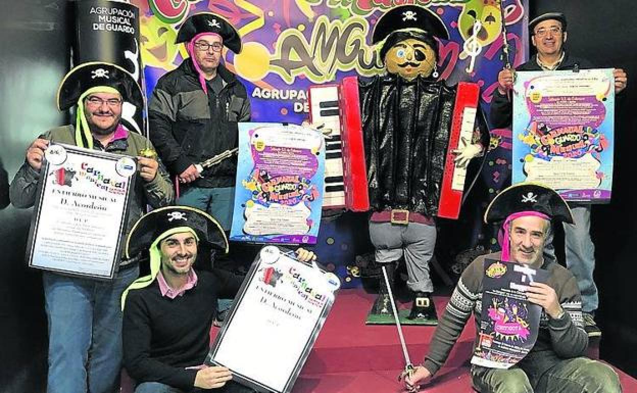 Presentación del programa de actividades del Carnaval. 