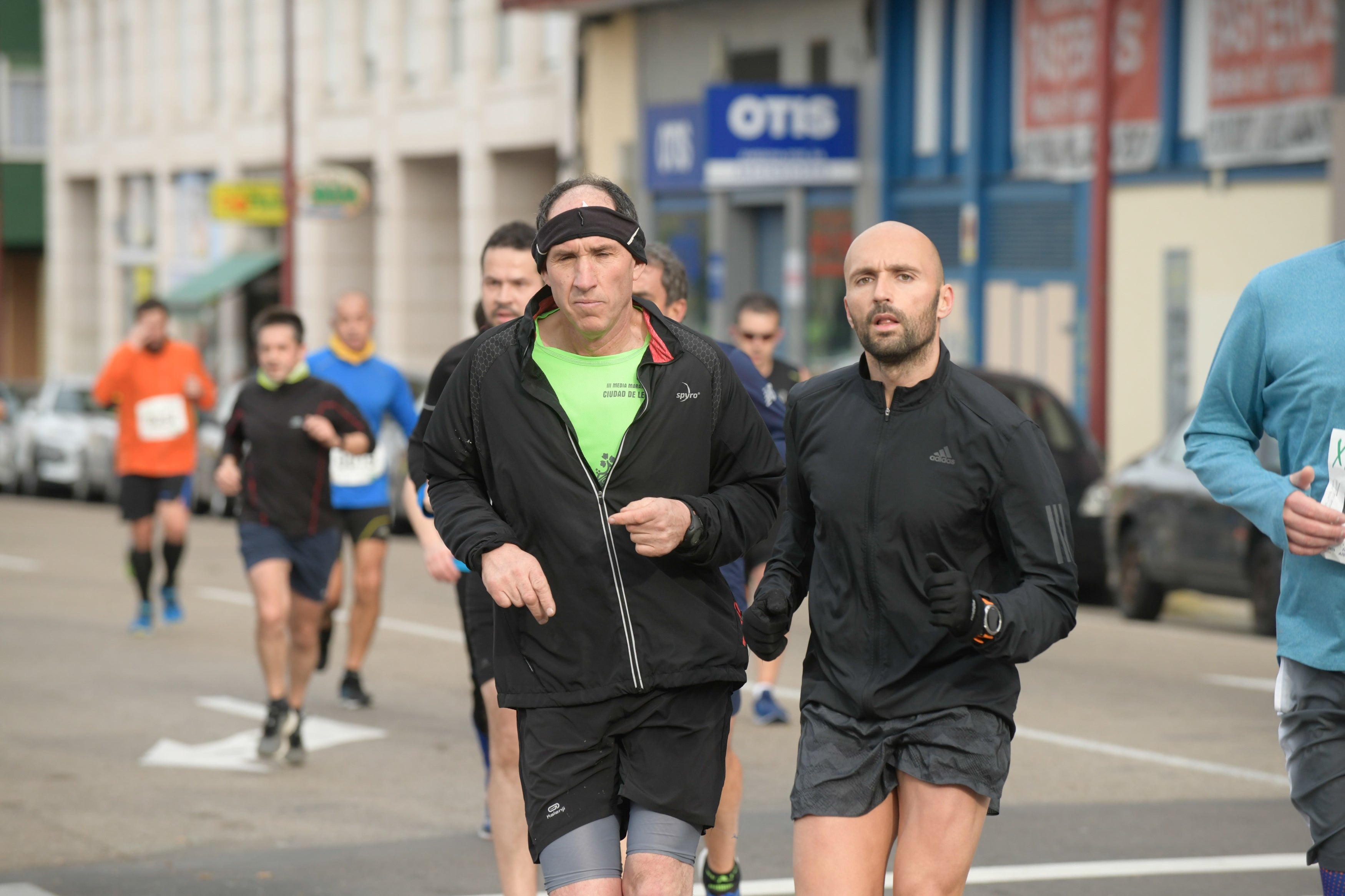 Fotos: La XXIII Carrera Popular Don Bosco reúne a atletas de todas las edades