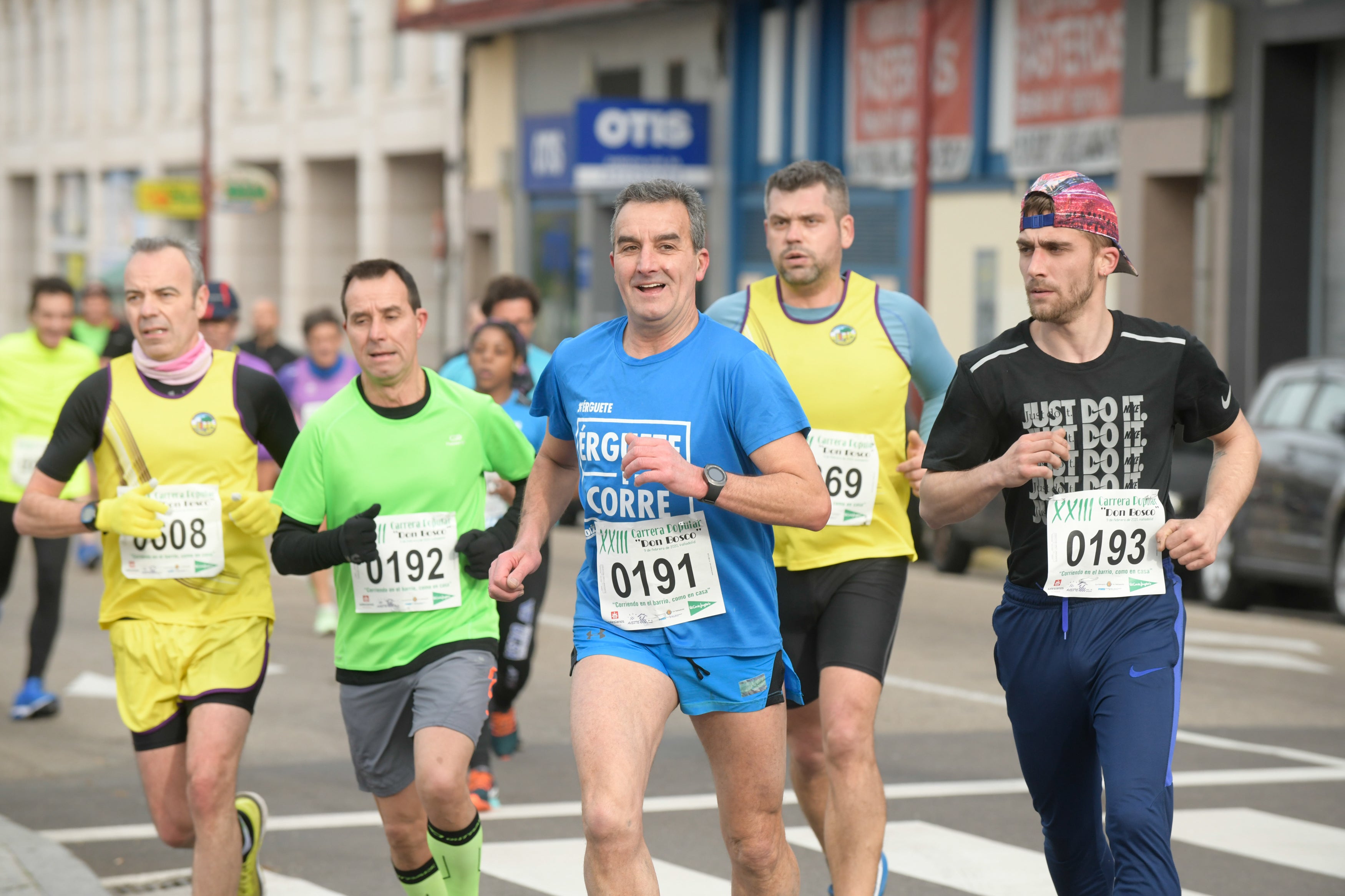 Fotos: La XXIII Carrera Popular Don Bosco reúne a atletas de todas las edades