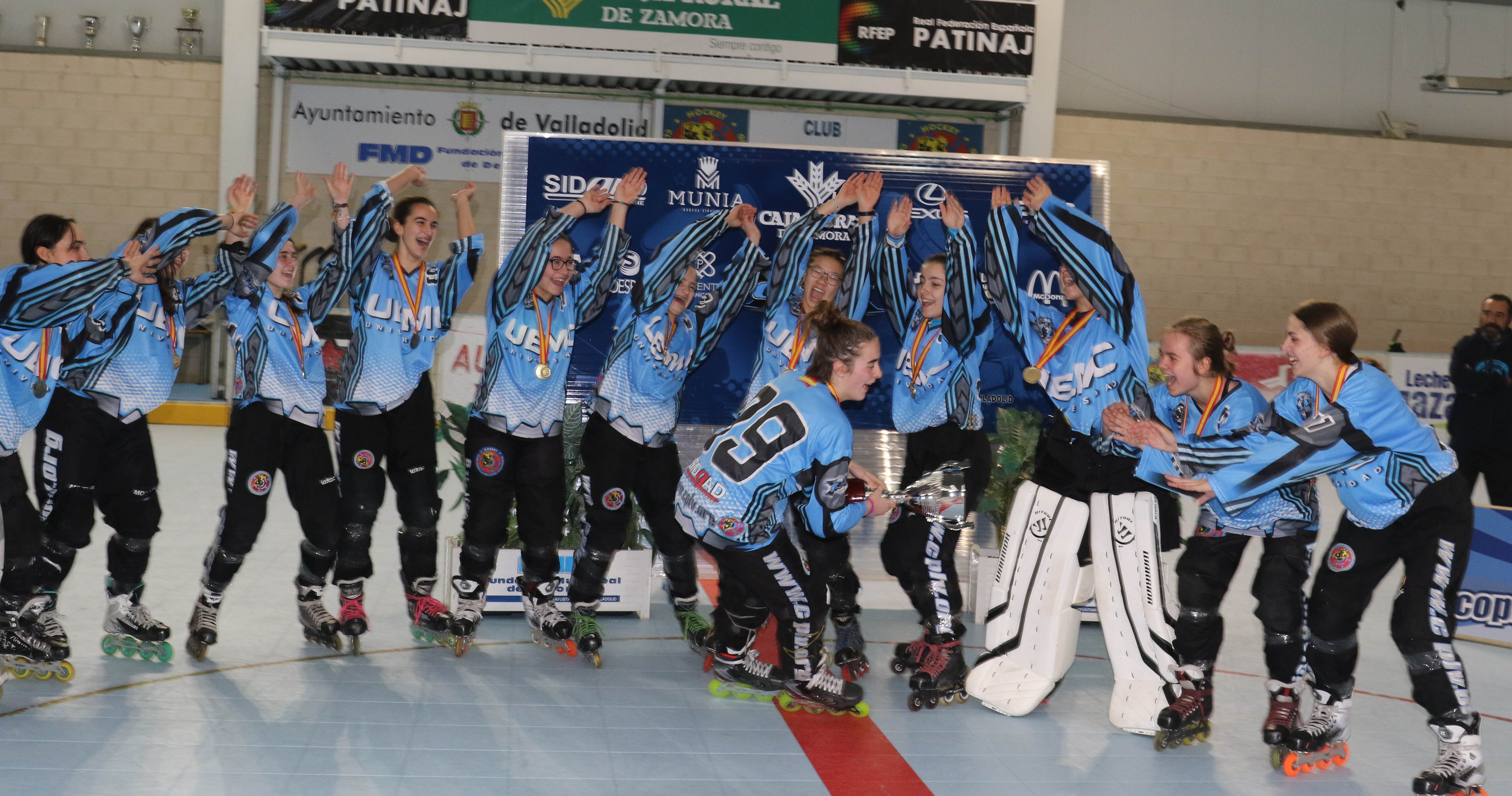 Las vallisoletanas se alzaron con el título en un 1-0 contra el Fénix PL Madrid. 