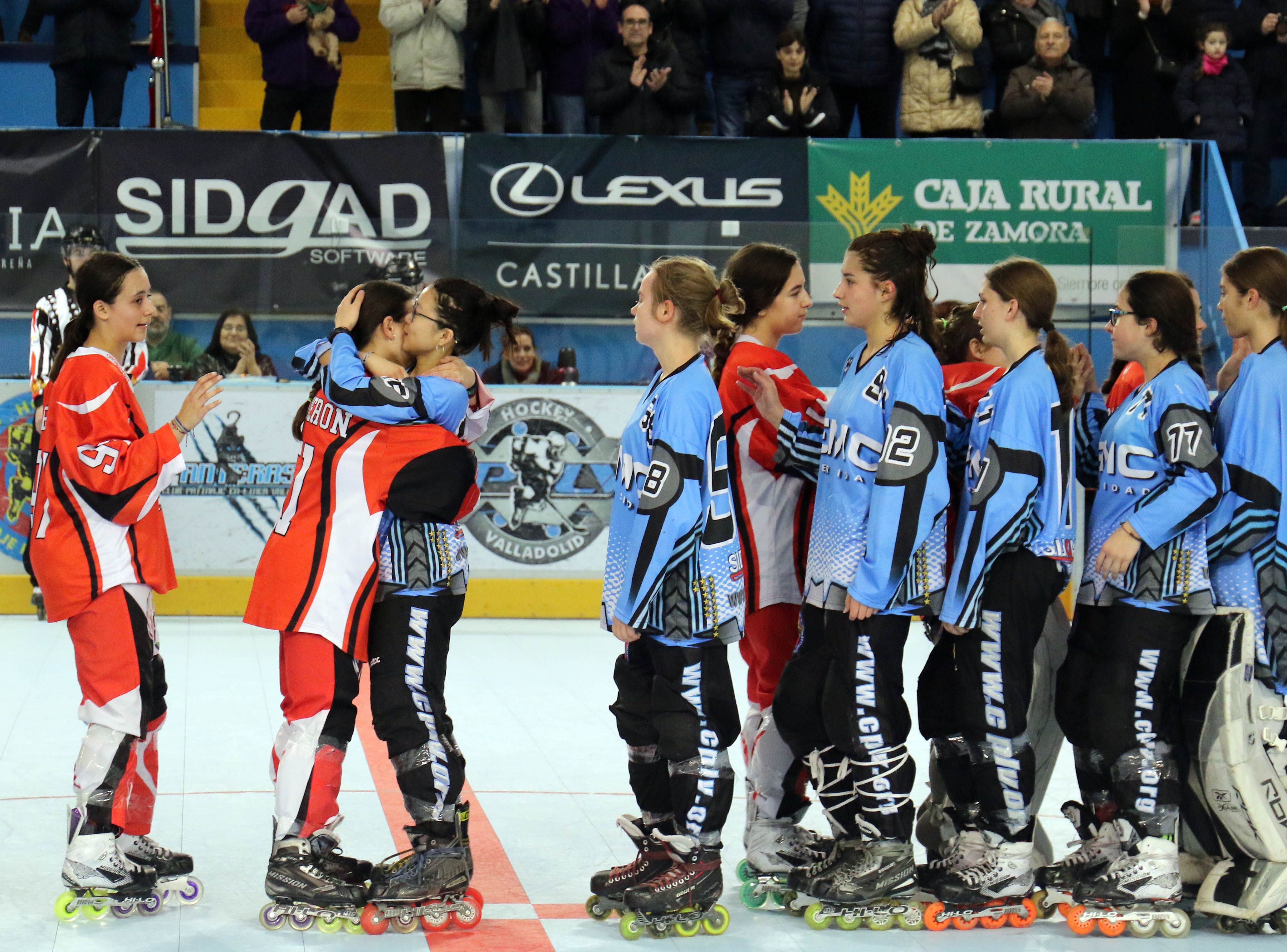 Las vallisoletanas se alzaron con el título en un 1-0 contra el Fénix PL Madrid. 