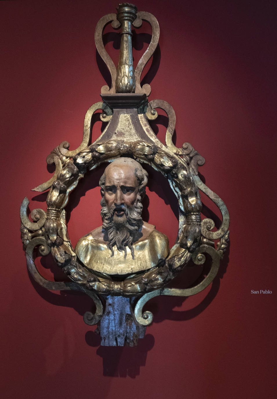 Las piezas, procedentes de la vallisoletana iglesia de Santiago, han sido recuperadas por técnicos del museo y del Centro de Conservación y Restauración de Bienes Culturales de la Junta de Castilla y León. 