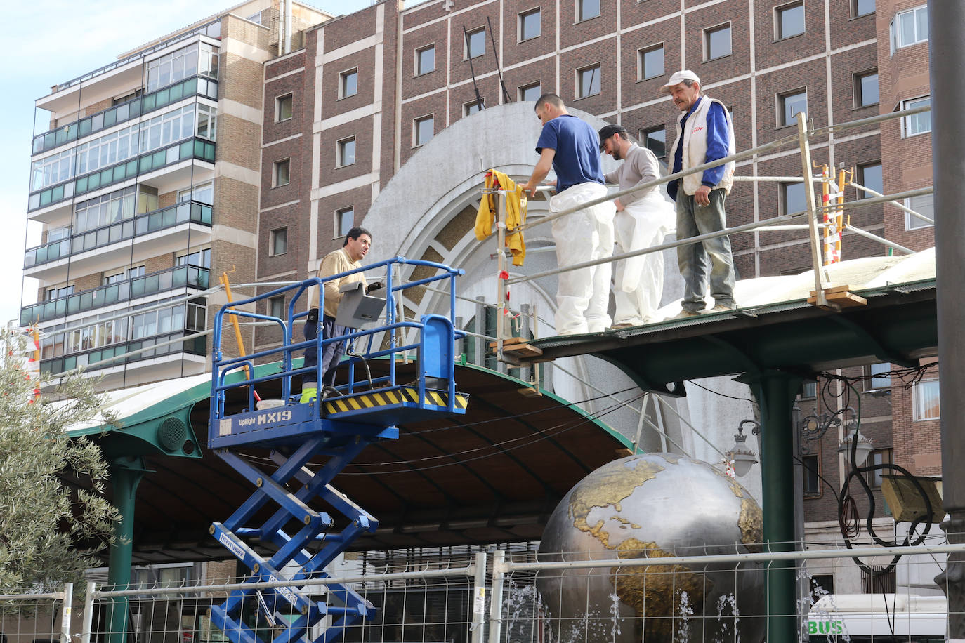 El proyecto europeo URBAN GreenUP, coordinado por el Centro Tecnológico CARTIF, pone en marcha las obras de renaturalización de la marquesina de la Plaza España de Valladolid.