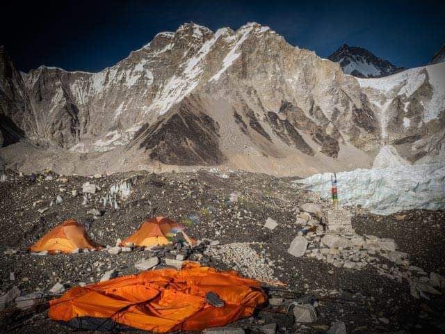 El leonés Sergio Pérez Fernández participa en la expedición de Álex Txikon para asaltar la cima más alta del mundo, el Everest. El montañero participa en la expedición 'Road to Himalayas' que espera hacer cima a partir del día 20.