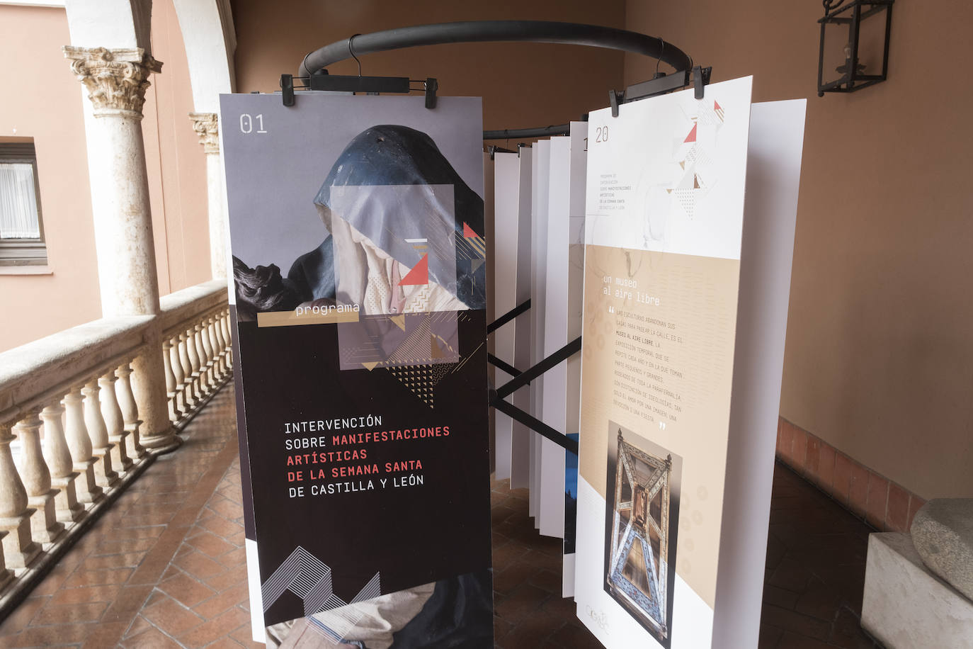 El Palacio de Fabio Nelli, sede del Museo de Valladolid, acoge una exposición sobre el Centro de Restauración de Bienes Culturales de Simancas. 