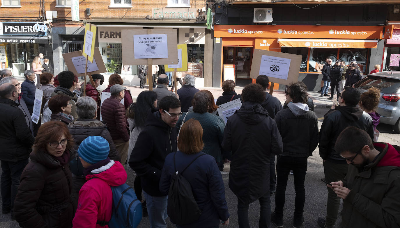 Fotos: Valladolid dice «no» a las casas de apuestas