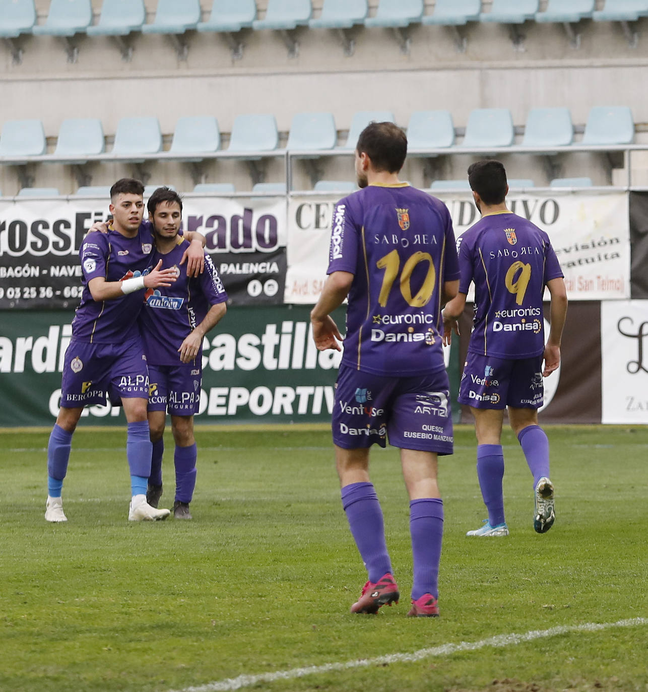 El Palencia Cristo golea a un blanco Salamanca UDS B. 