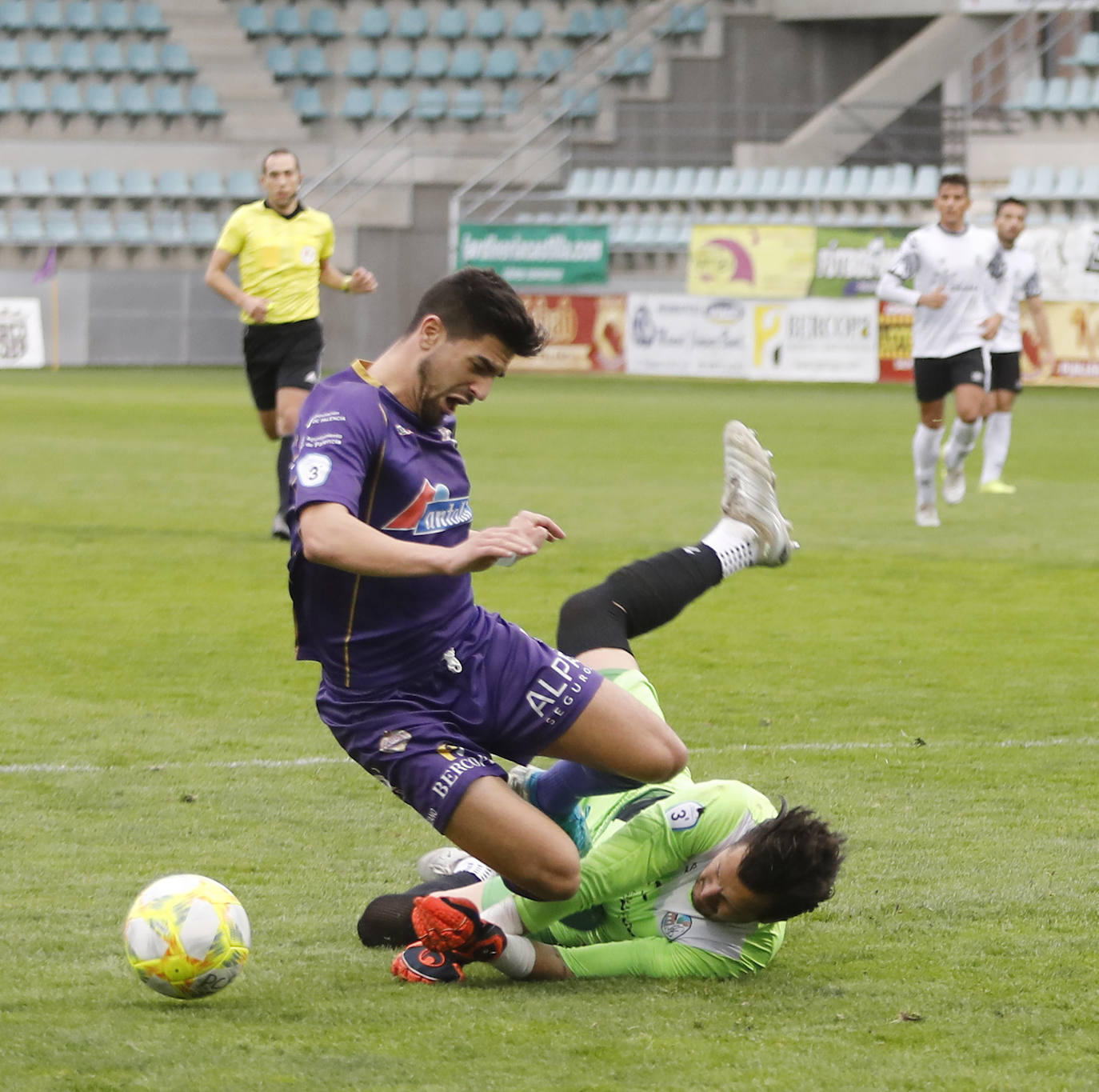 El Palencia Cristo golea a un blanco Salamanca UDS B. 
