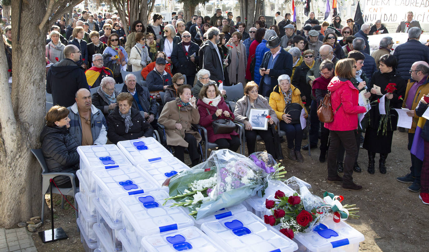 Fotos: Inauguración del Memorial del cementerio de El Carmen de Valladolid