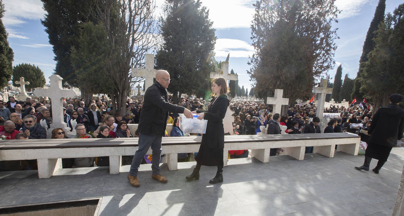 Fotos: Inauguración del Memorial del cementerio de El Carmen de Valladolid