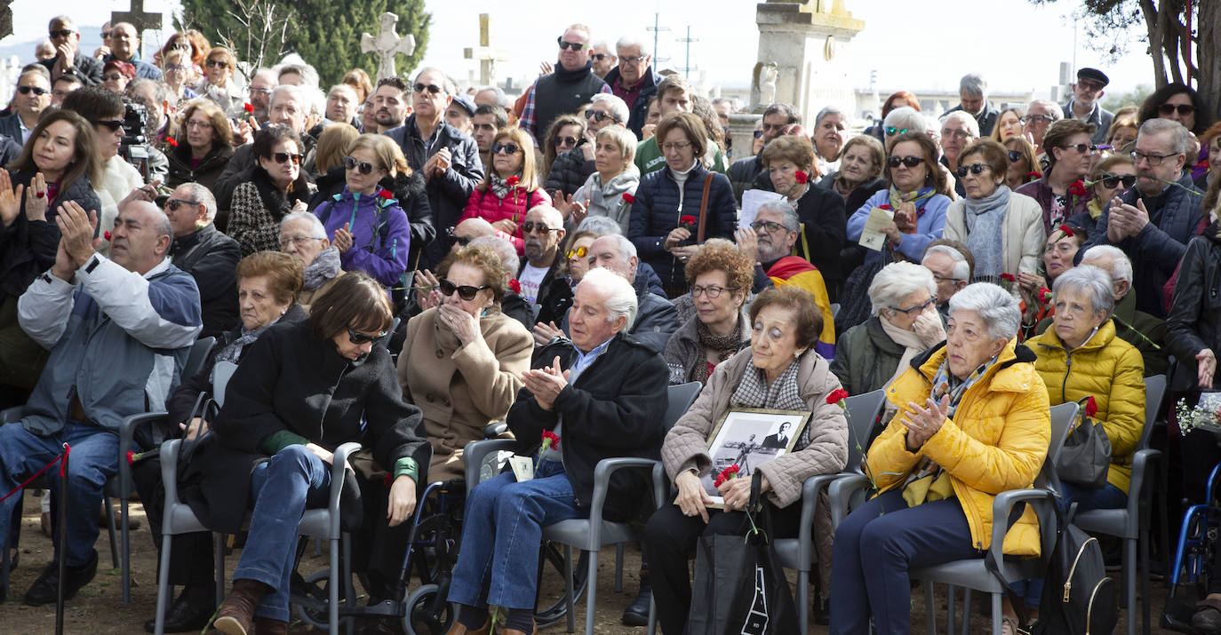 Fotos: Inauguración del Memorial del cementerio de El Carmen de Valladolid