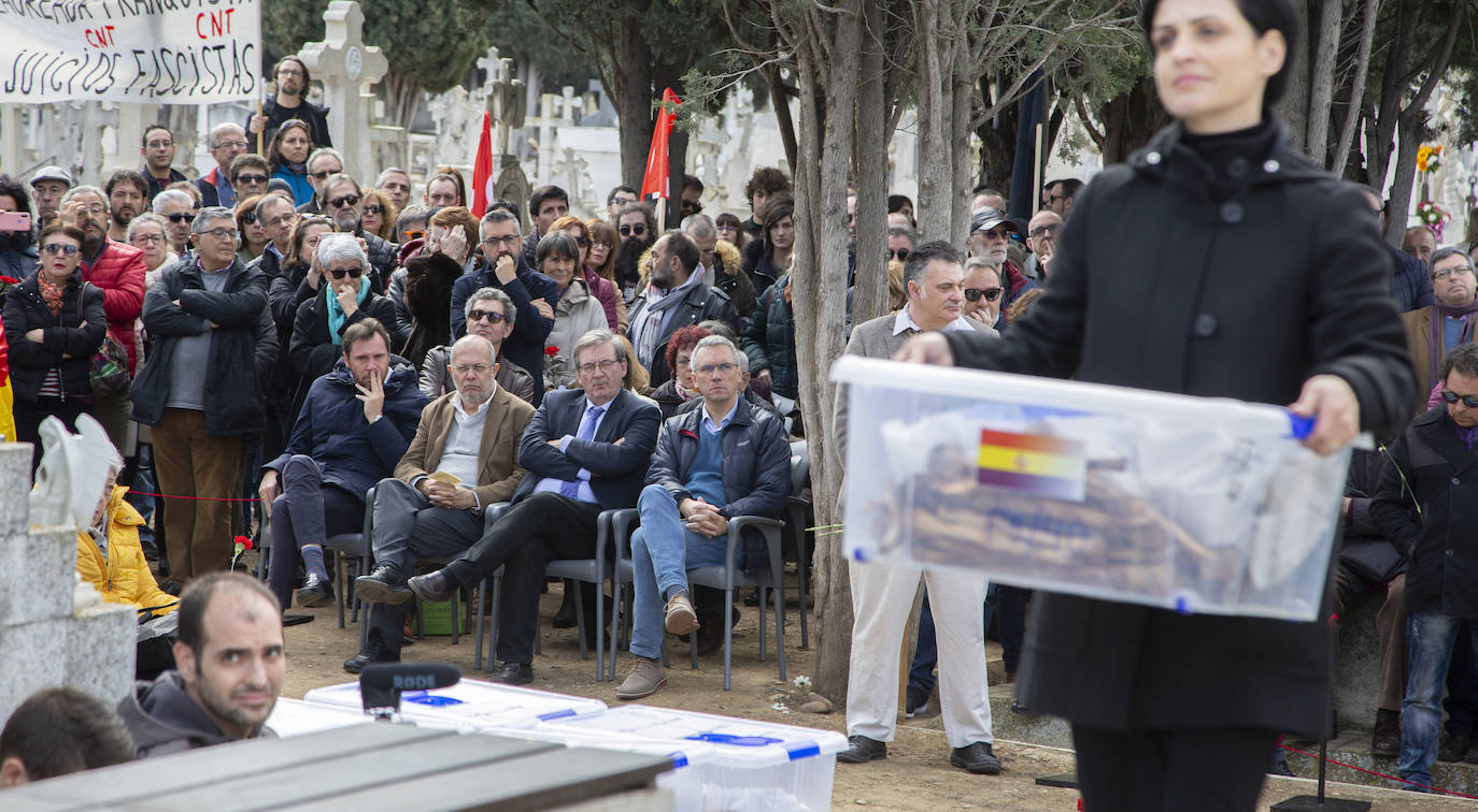 Fotos: Inauguración del Memorial del cementerio de El Carmen de Valladolid