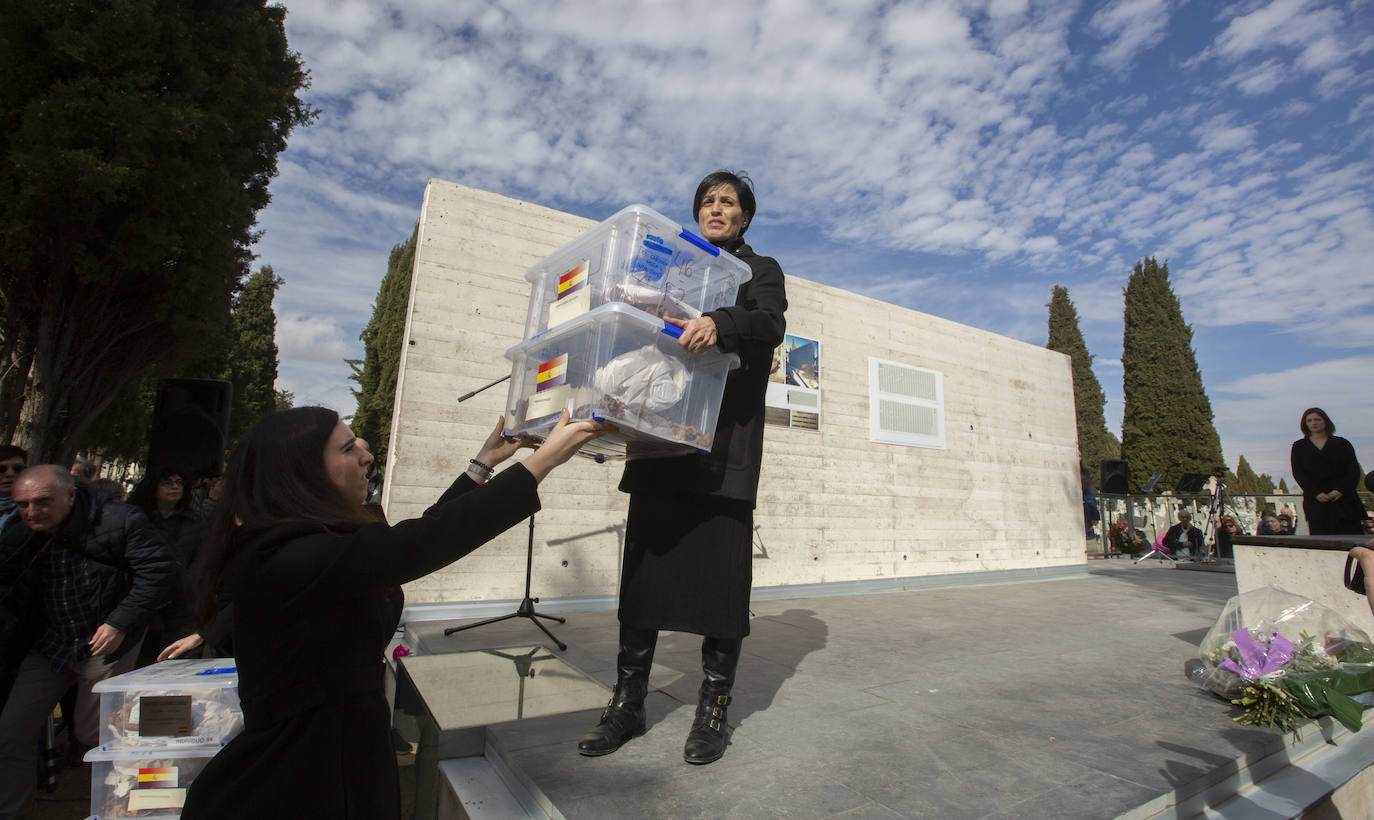 Fotos: Inauguración del Memorial del cementerio de El Carmen de Valladolid